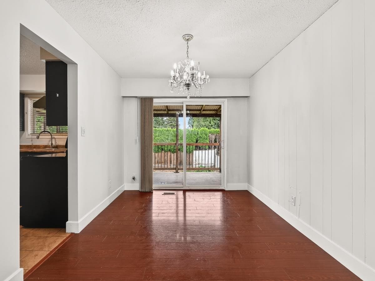 2068 Ridgeway Street, Abbotsford, V2T 3X7 — photo 5