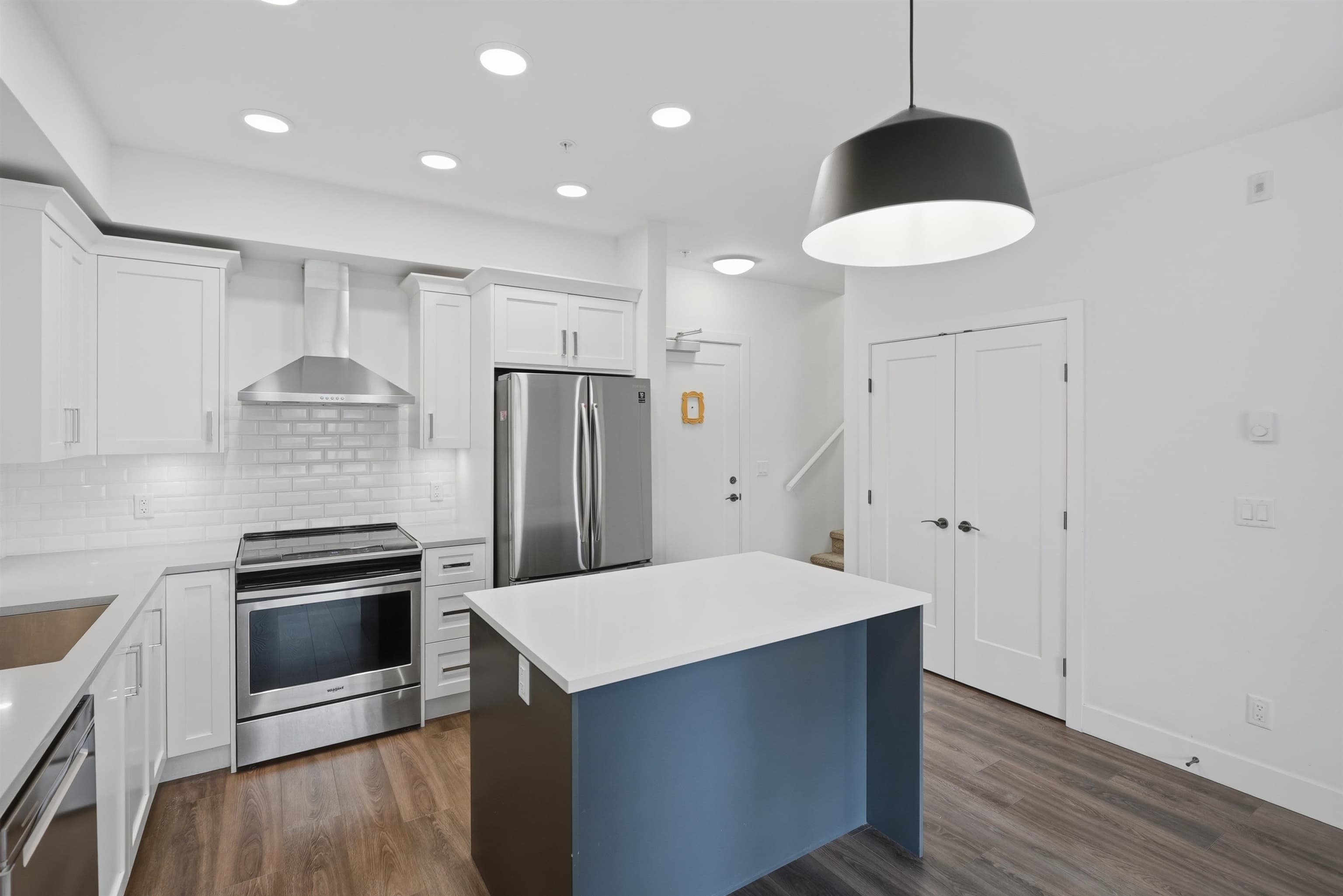 302 - 33568 George Ferguson Way, Abbotsford, V2S 0M3 — photo 3