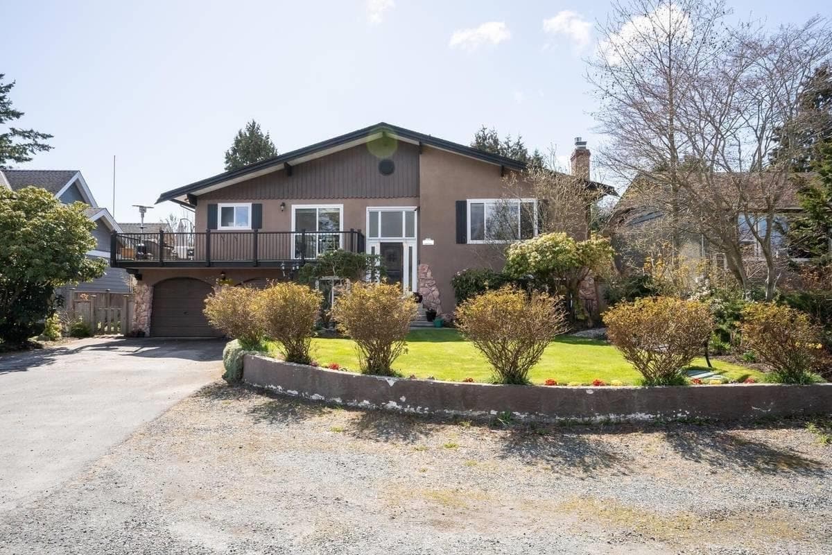 Upper Suite - 5368 1a Avenue, Delta