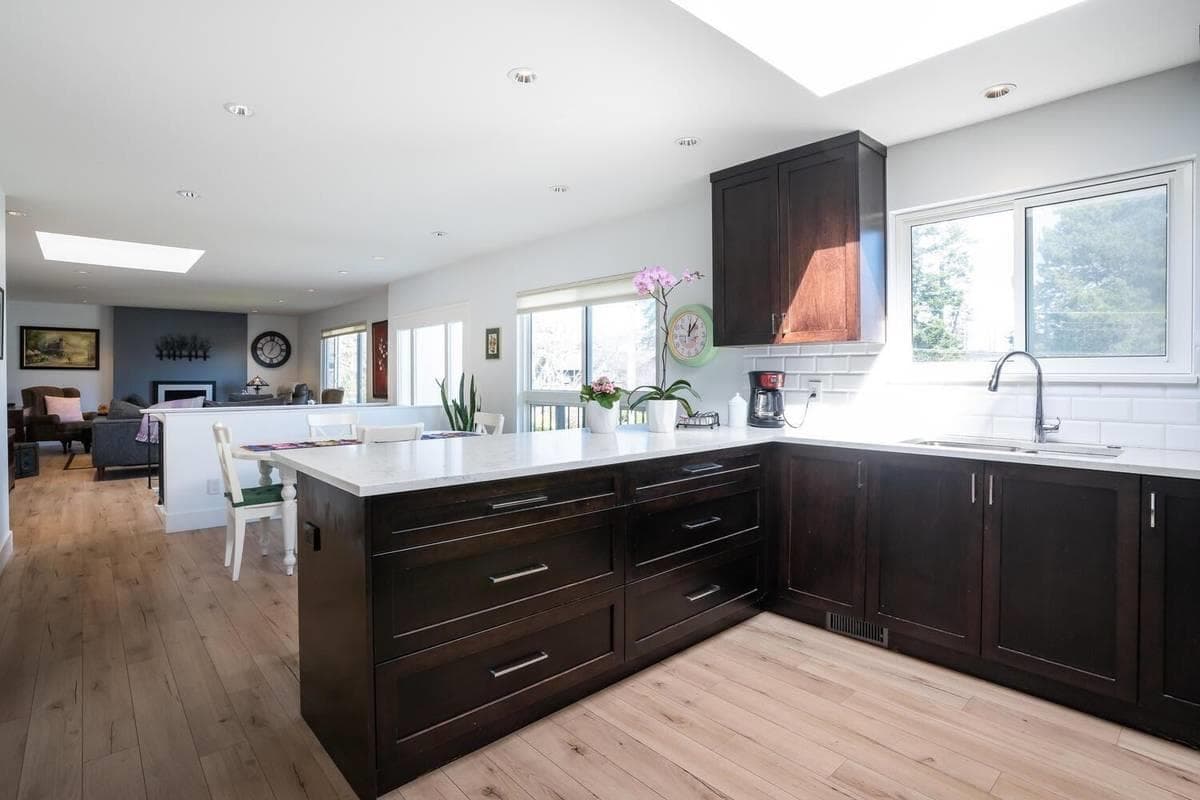Upper Suite - 5368 1a Avenue, Delta, V4M 1C5 — photo 5