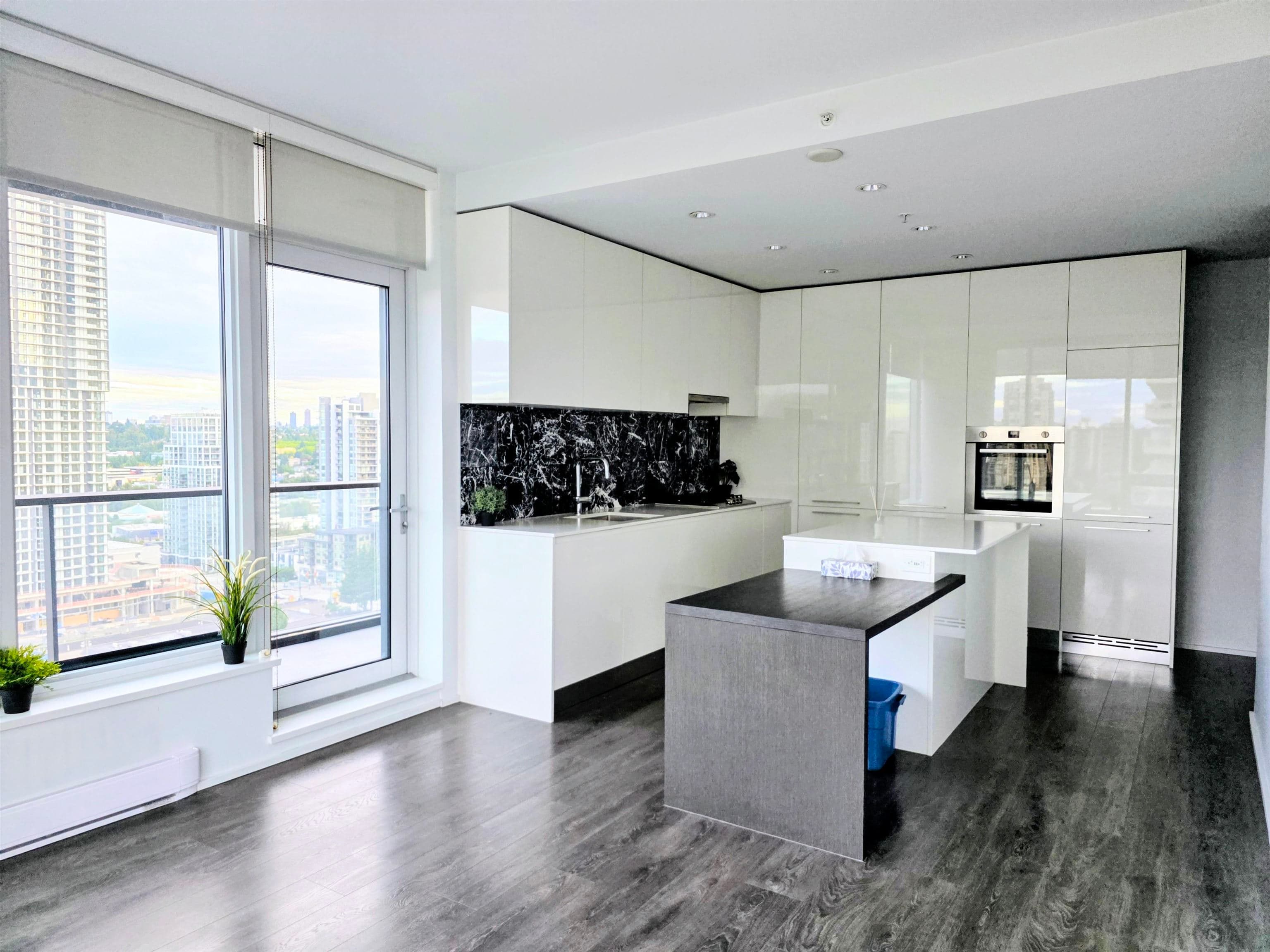 1102 - 1955 SE Alpha Way, Burnaby, V5C 0K6 — photo 3