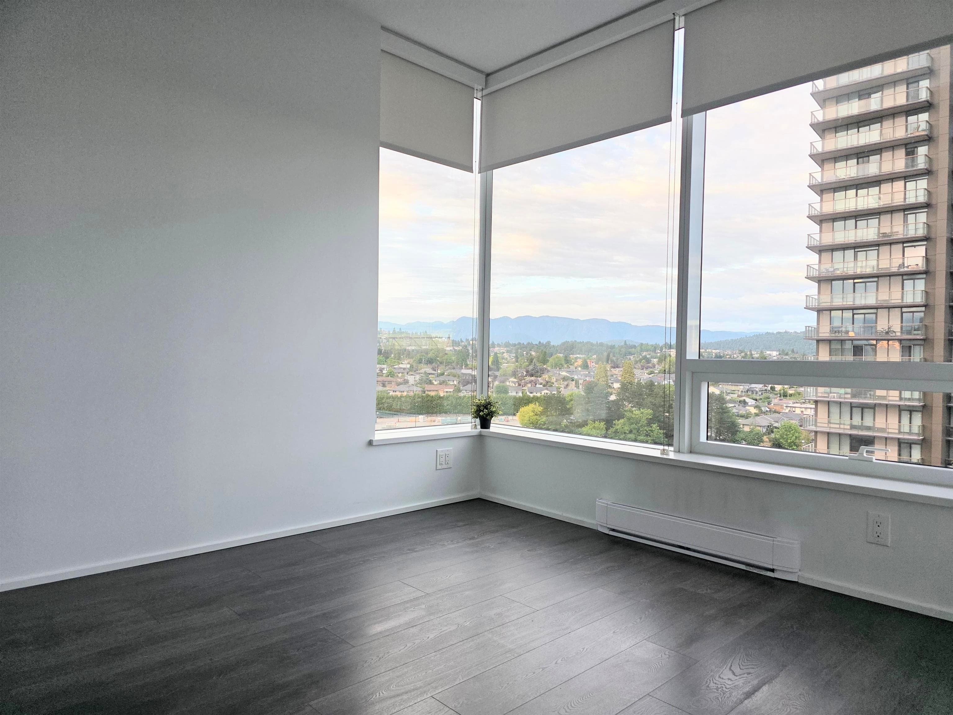 1102 - 1955 SE Alpha Way, Burnaby, V5C 0K6 — photo 5