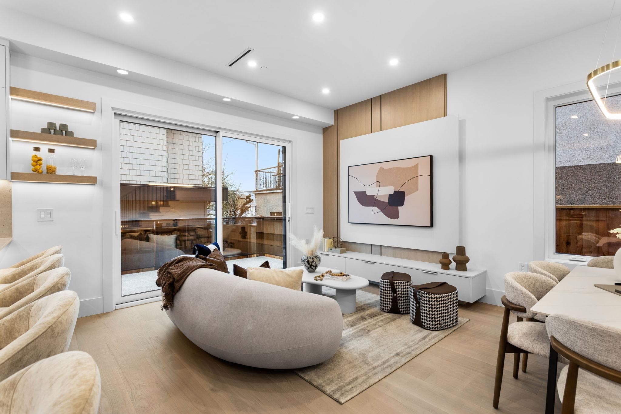 2 - 3275 Graveley Street, Vancouver, V5K 3K8 — photo 3