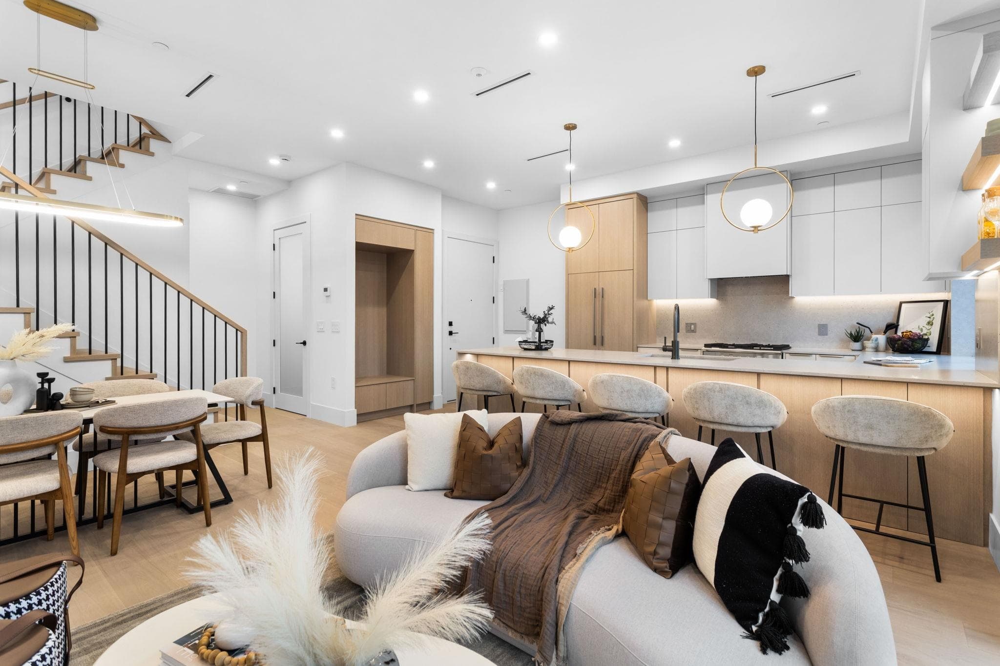 2 - 3275 Graveley Street, Vancouver, V5K 3K8 — photo 4