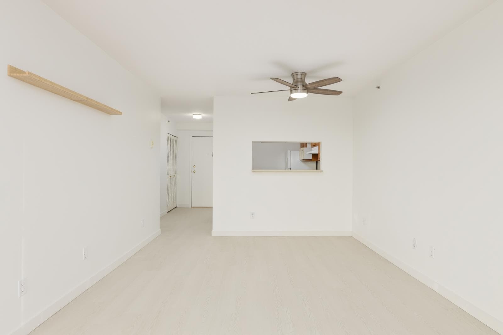 305 - 1180 Pinetree Way, Coquitlam, V3B 7L2 — photo 3