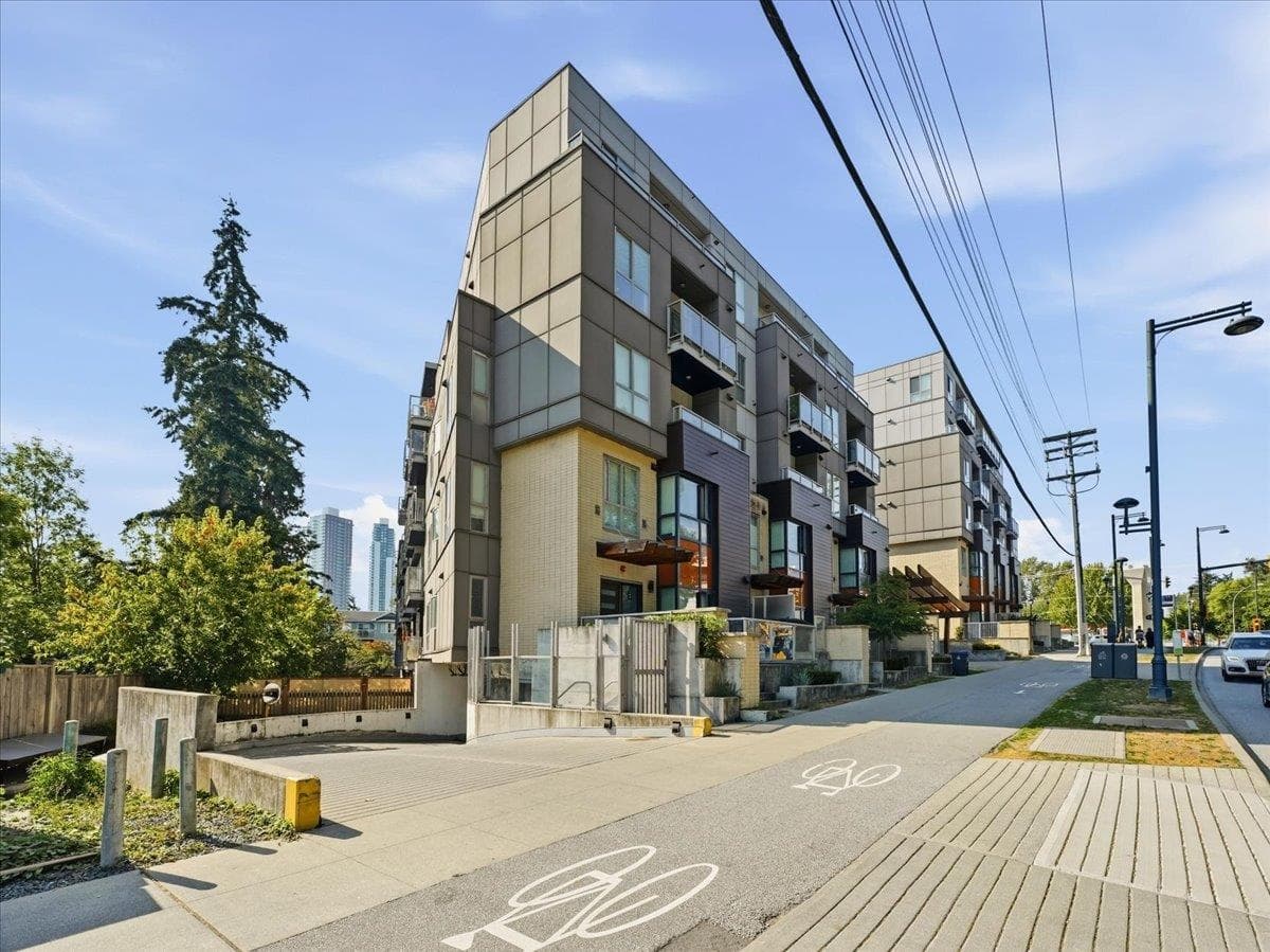 106 - 9689 140 Street, Surrey, V3T 0P3 — photo 1