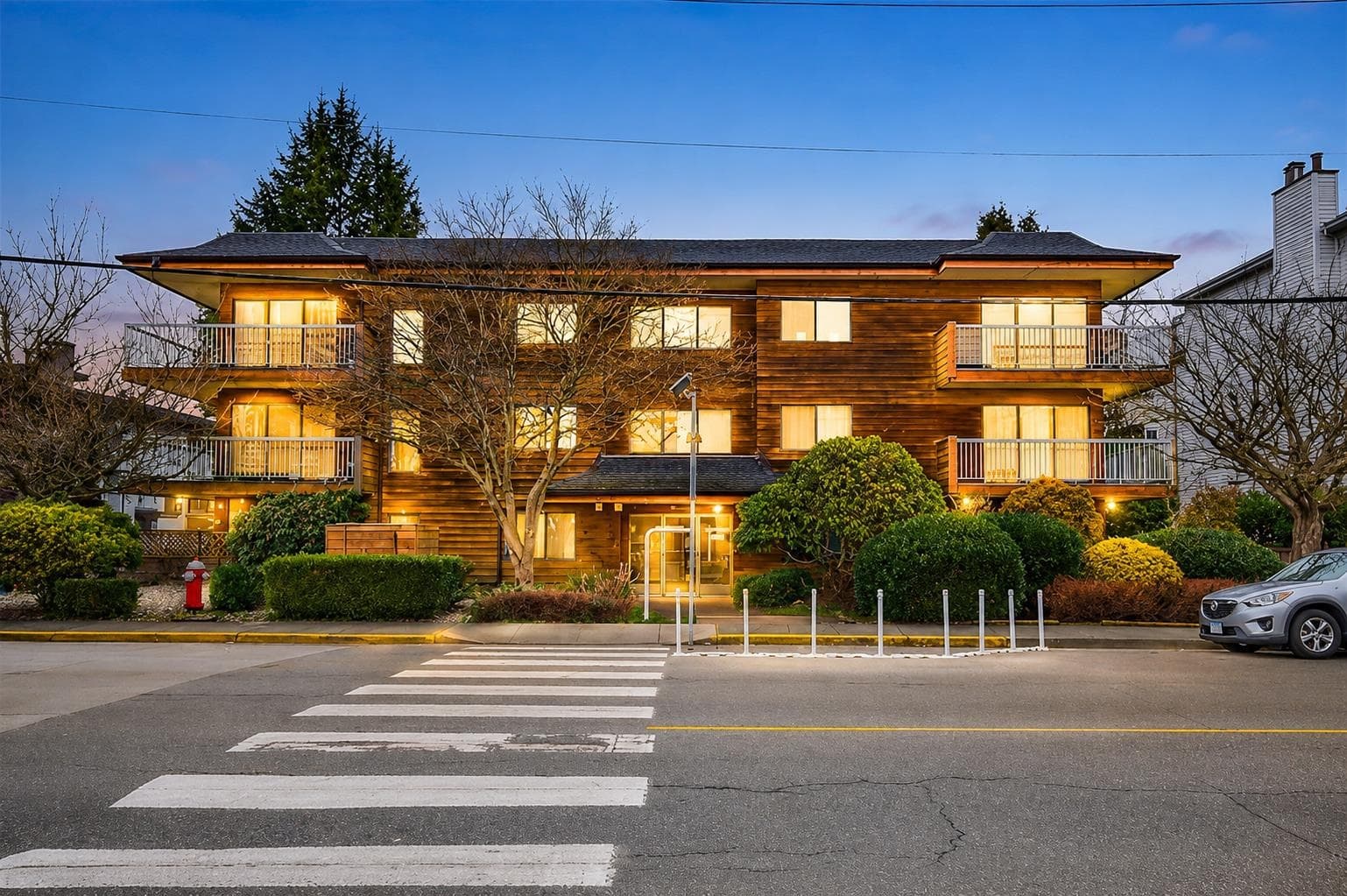 301 - 11957 223 Street, Maple Ridge, V2X 5Y4 — photo 1