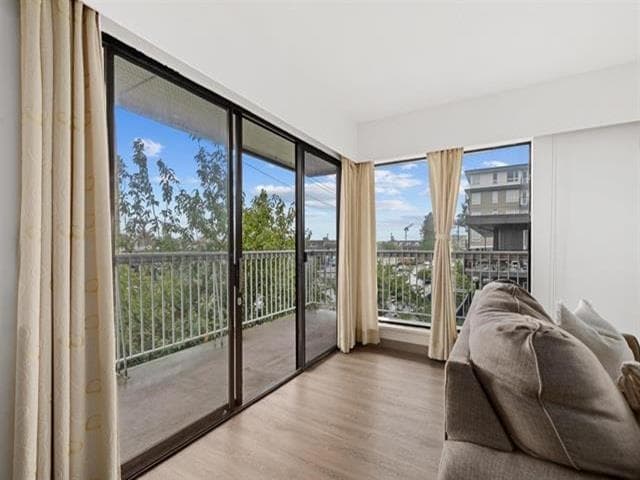 301 - 11957 223 Street, Maple Ridge, V2X 5Y4 — photo 5