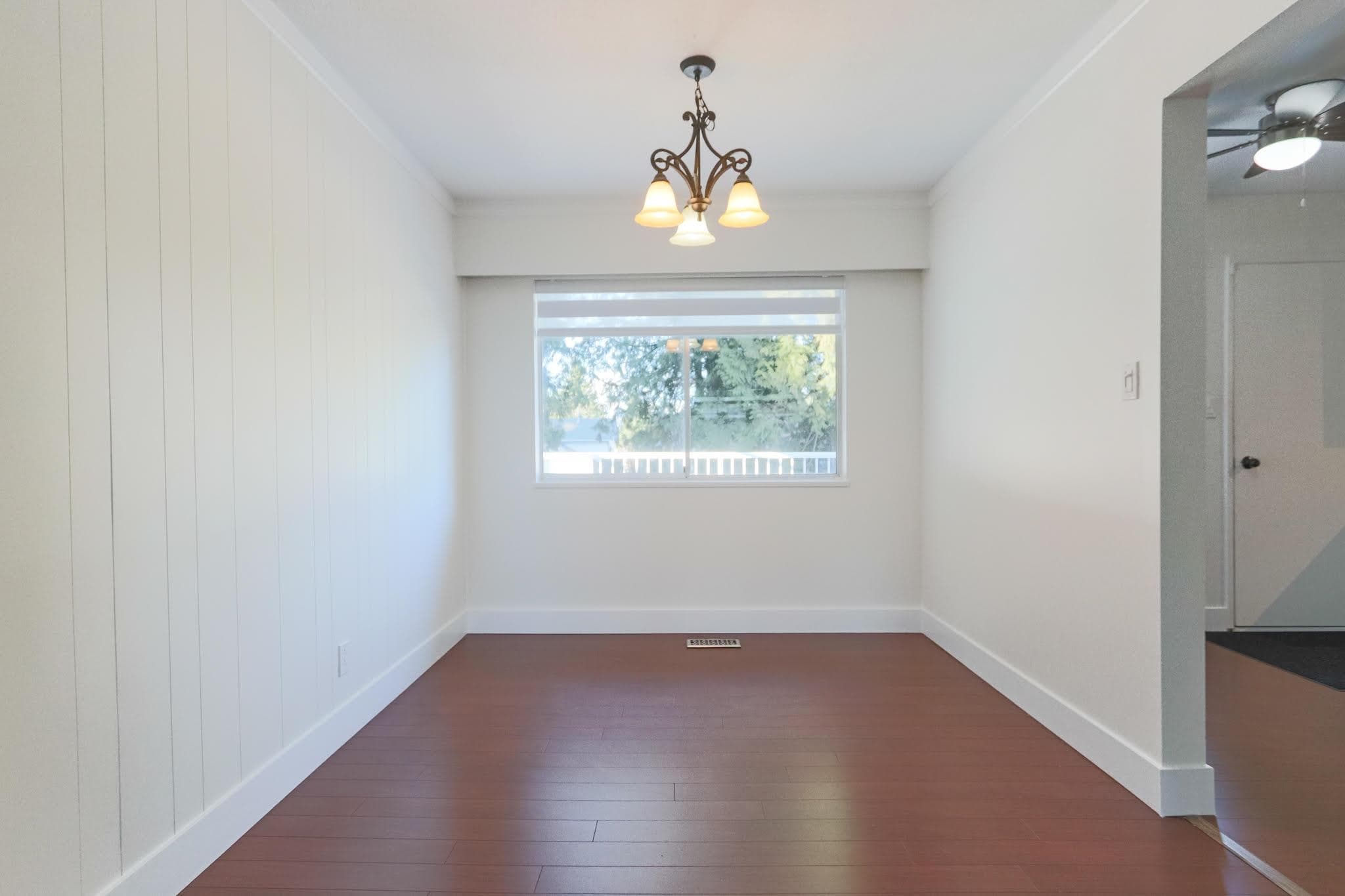 10833 85a Avenue, Delta, V4C 2V2 — photo 2