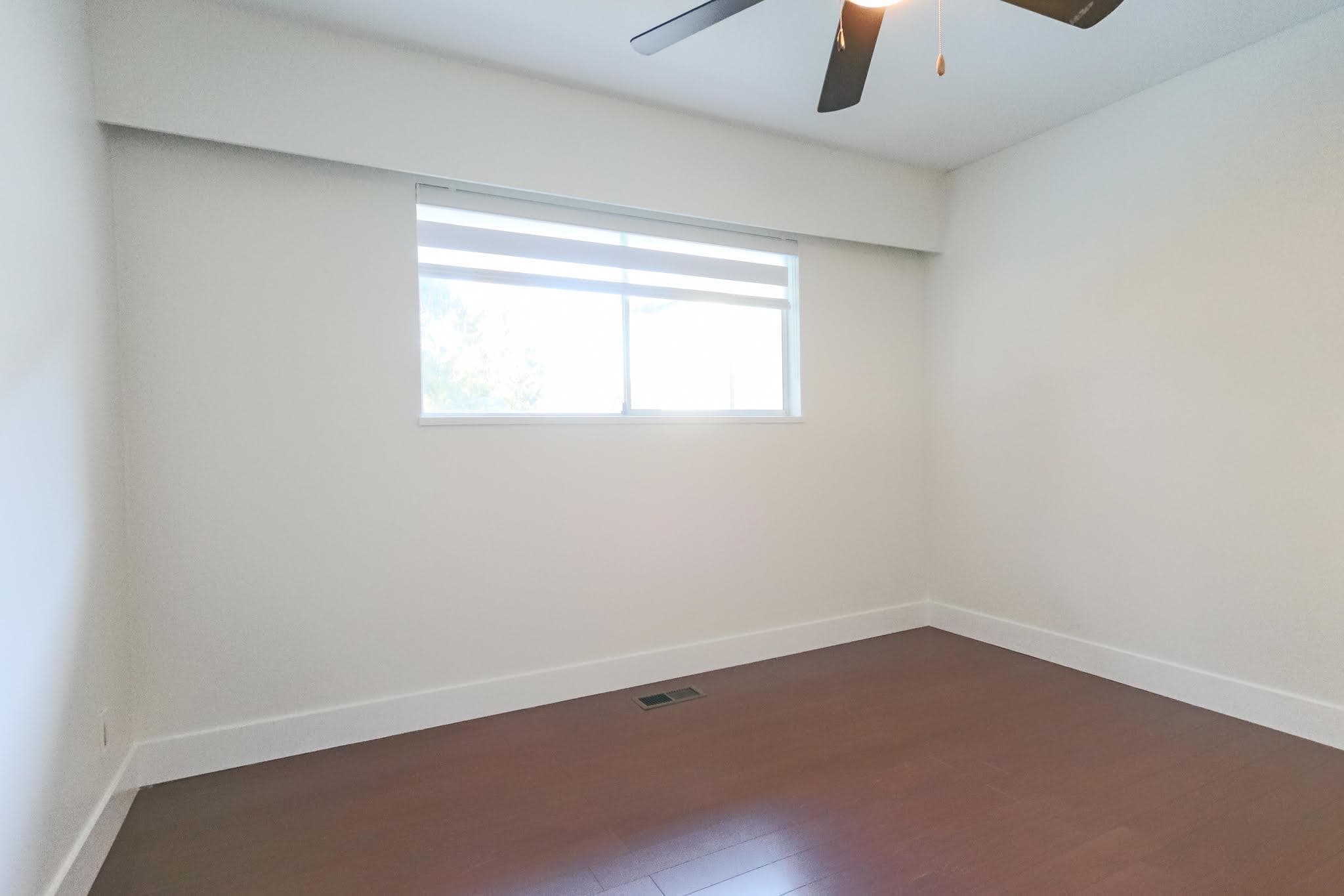 10833 85a Avenue, Delta, V4C 2V2 — photo 5