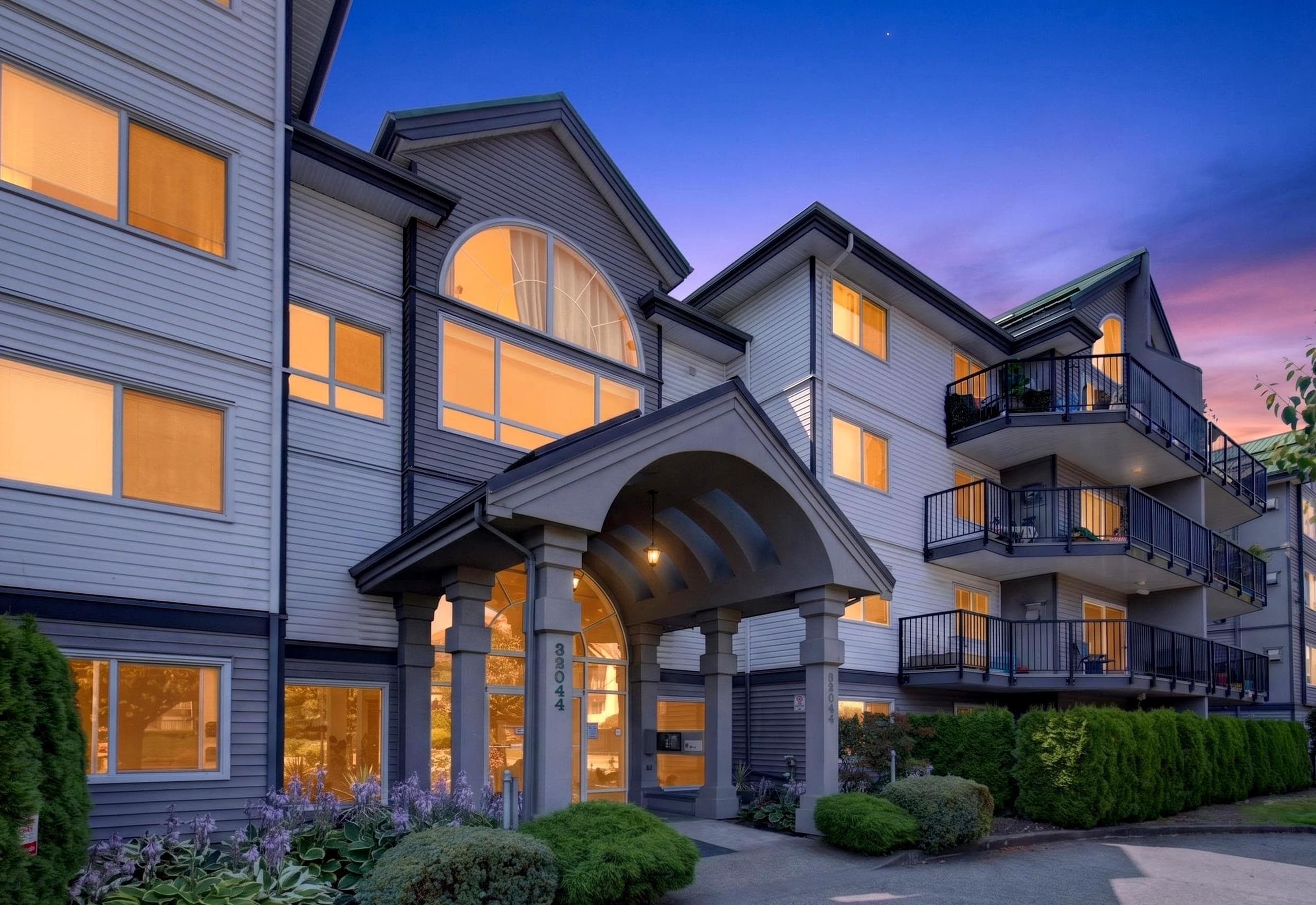 212 - 32044 Old Yale Road, Abbotsford, V2T 2C9 — photo 2