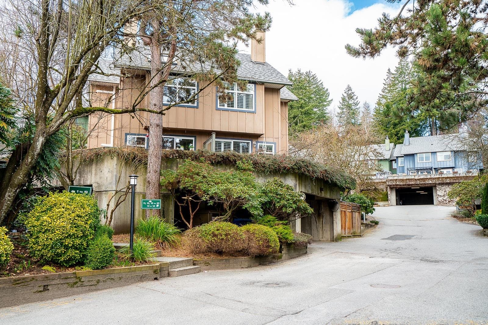 42 - 900 W 17th Street, North Vancouver, V7P 3K5 — photo 1