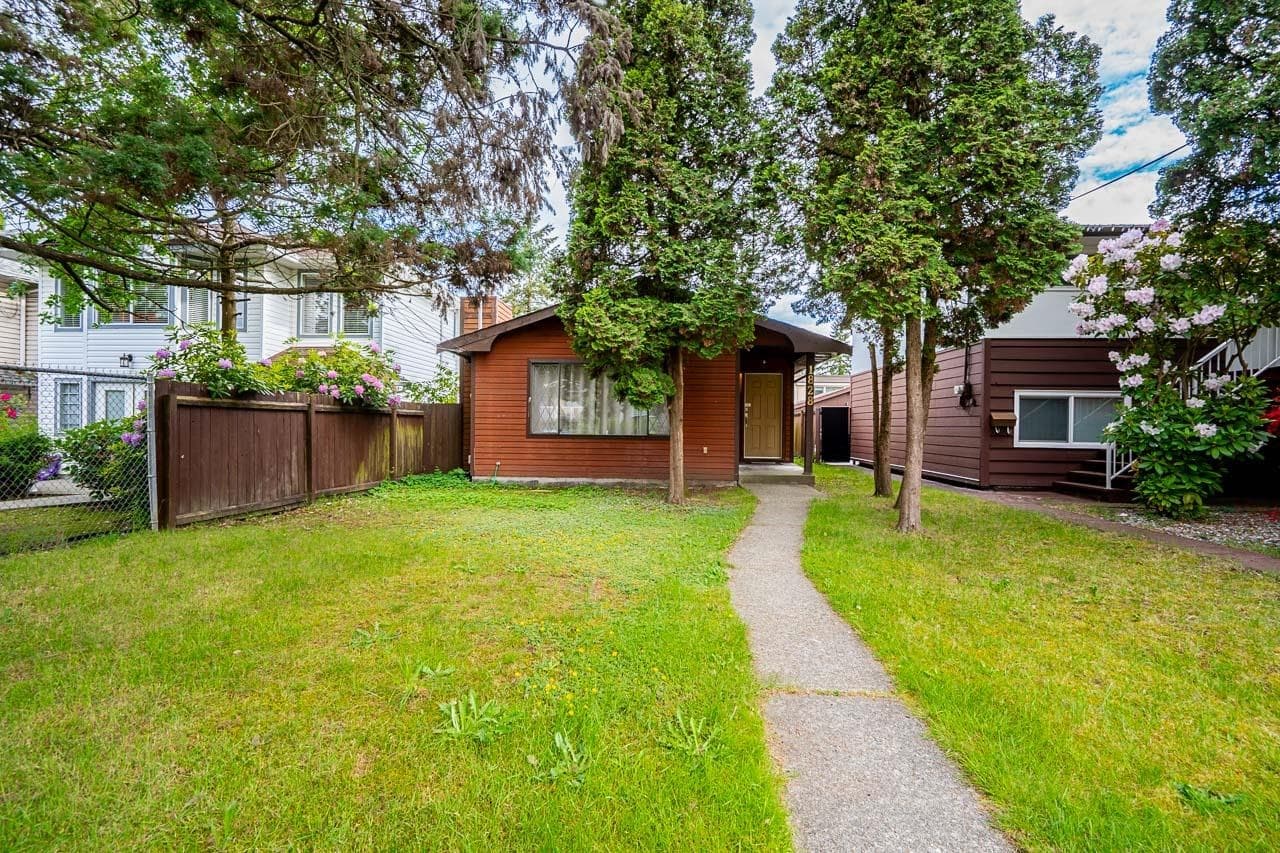 1828 Prairie Avenue, Port Coquitlam, V3B 1V3 — photo 2
