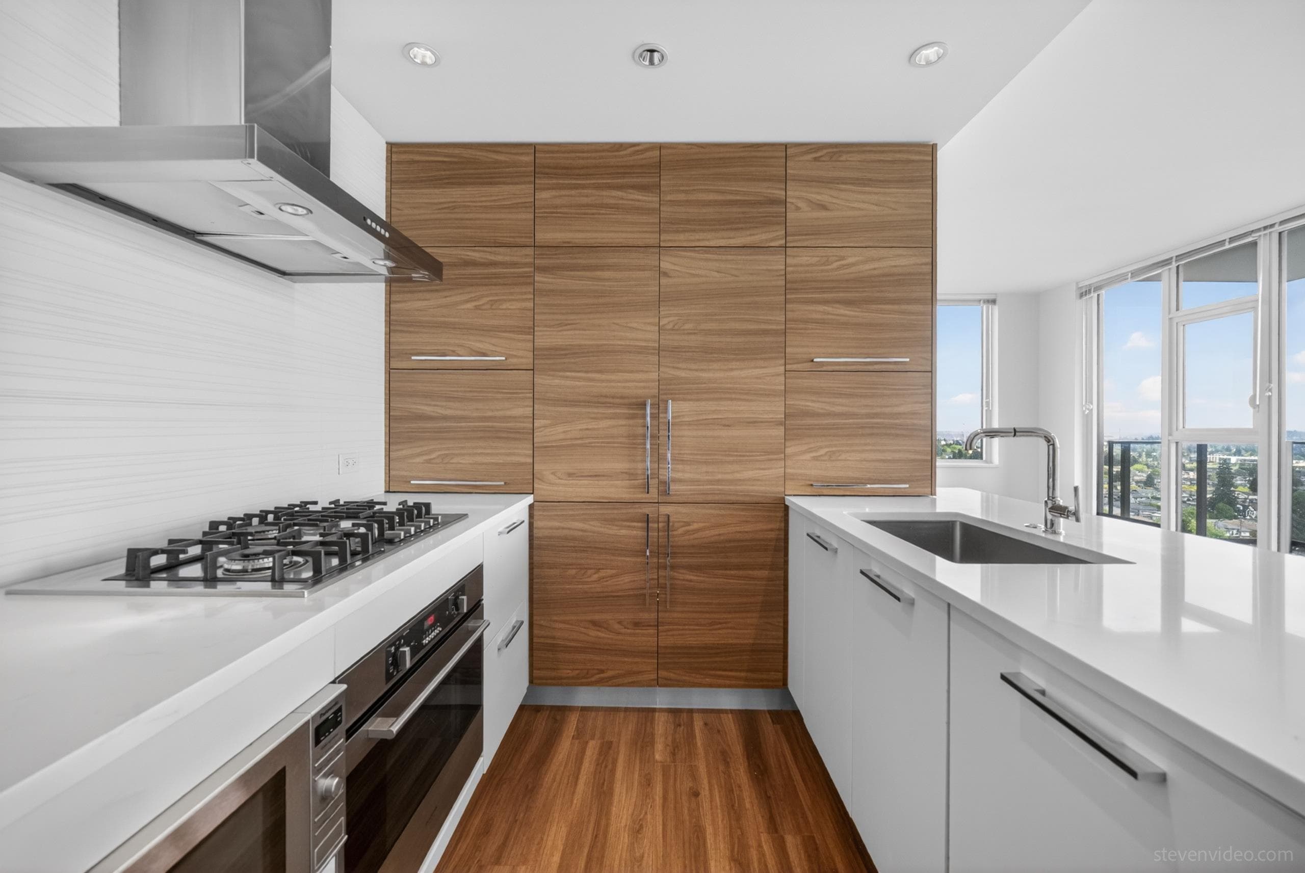 2008 - 7303 Noble Lane, Burnaby, V3N 0H2 — photo 4