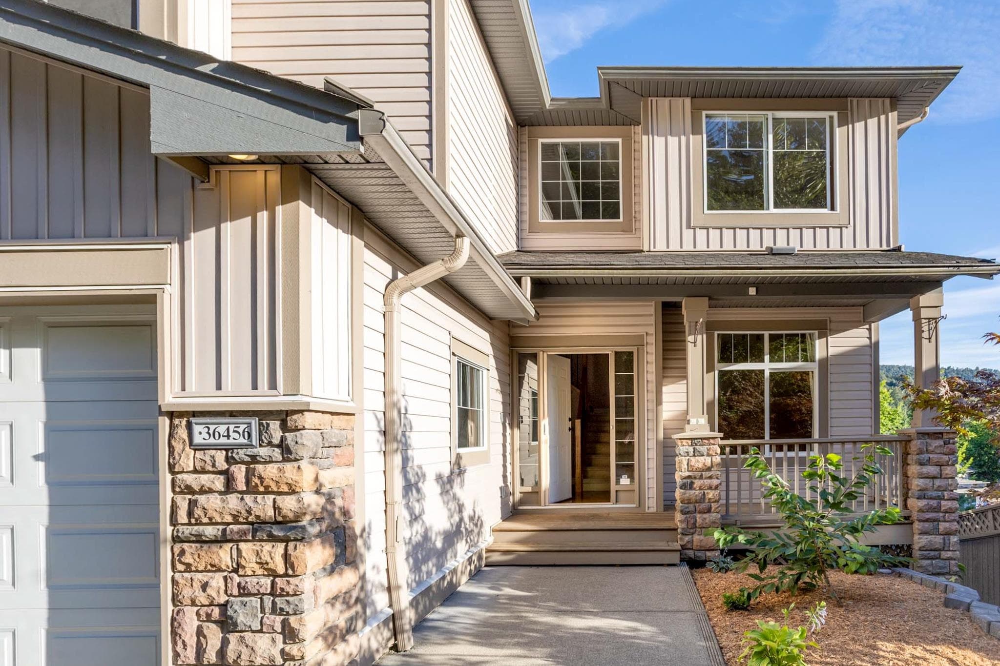 36456 E Auguston Parkway, Abbotsford, V3G 3C6 — photo 2