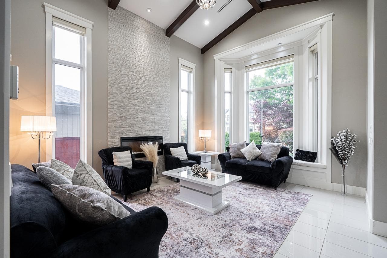 8295 110 Street, Delta, V4C 4J2 — photo 2