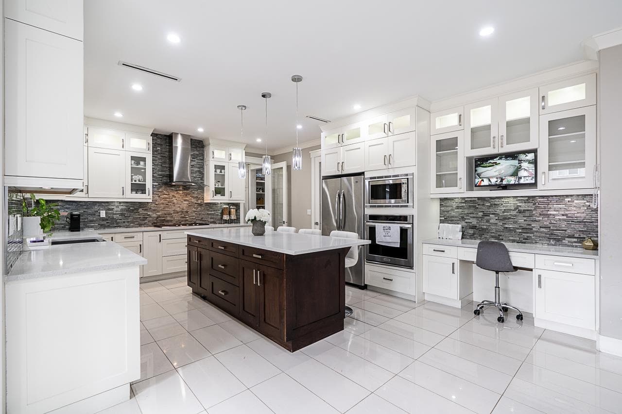 8295 110 Street, Delta, V4C 4J2 — photo 5