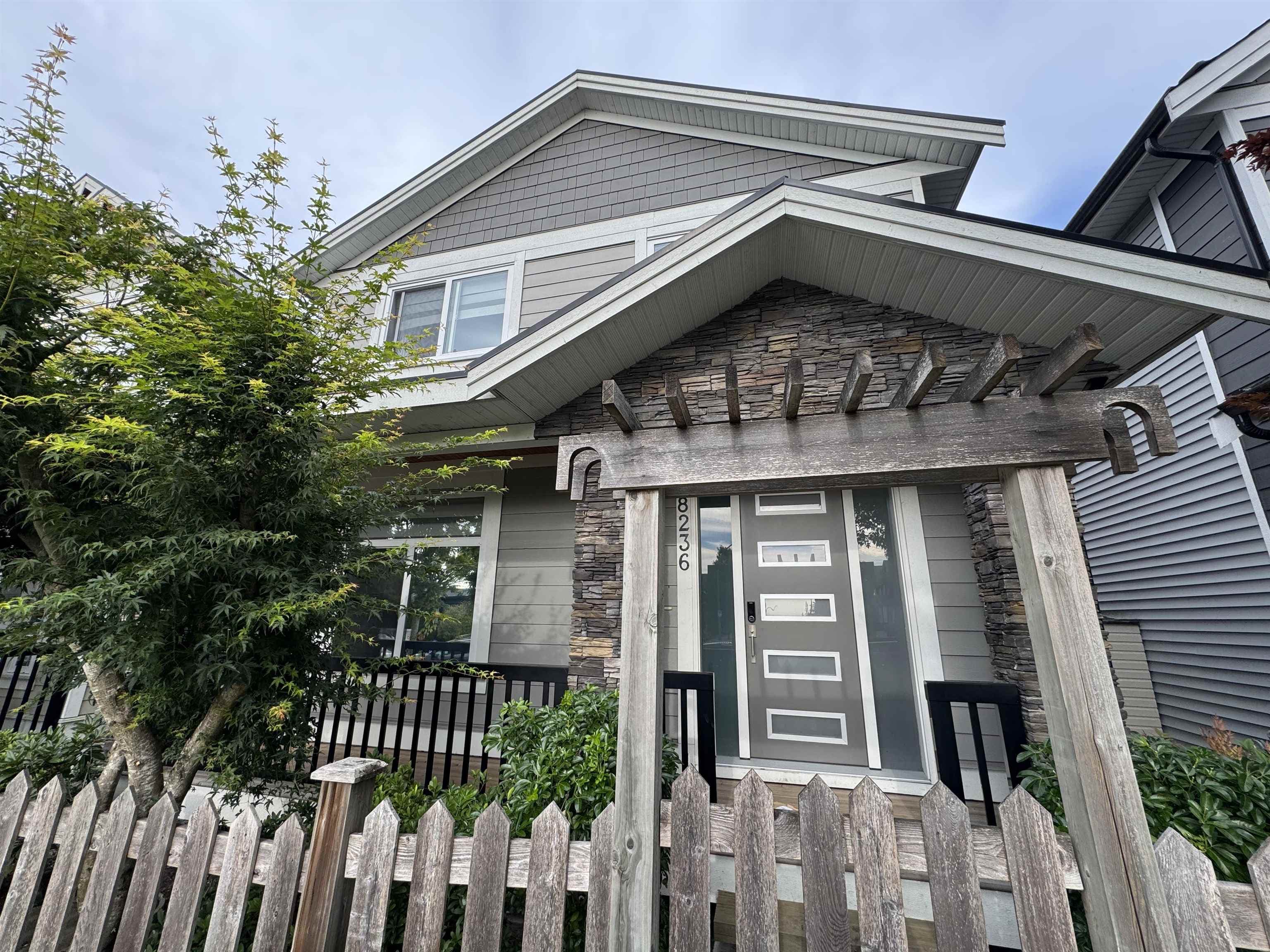8236 204 Street, Langley