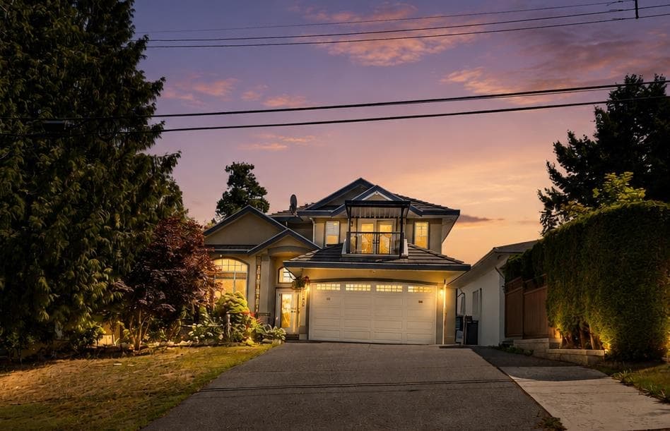 9928 116 Street, Surrey, V3V 4A4 — photo 1
