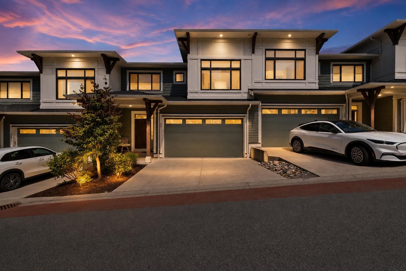 21 - 43575 Chilliwack Mountain Road, Chilliwack, V2R 4A1 — photo 1