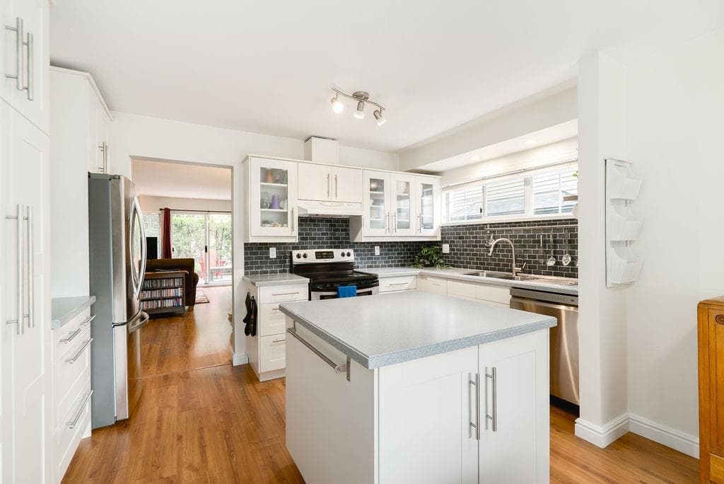 22 - 795 Noons Creek Drive, Port Moody, V3H 4V4 — photo 4