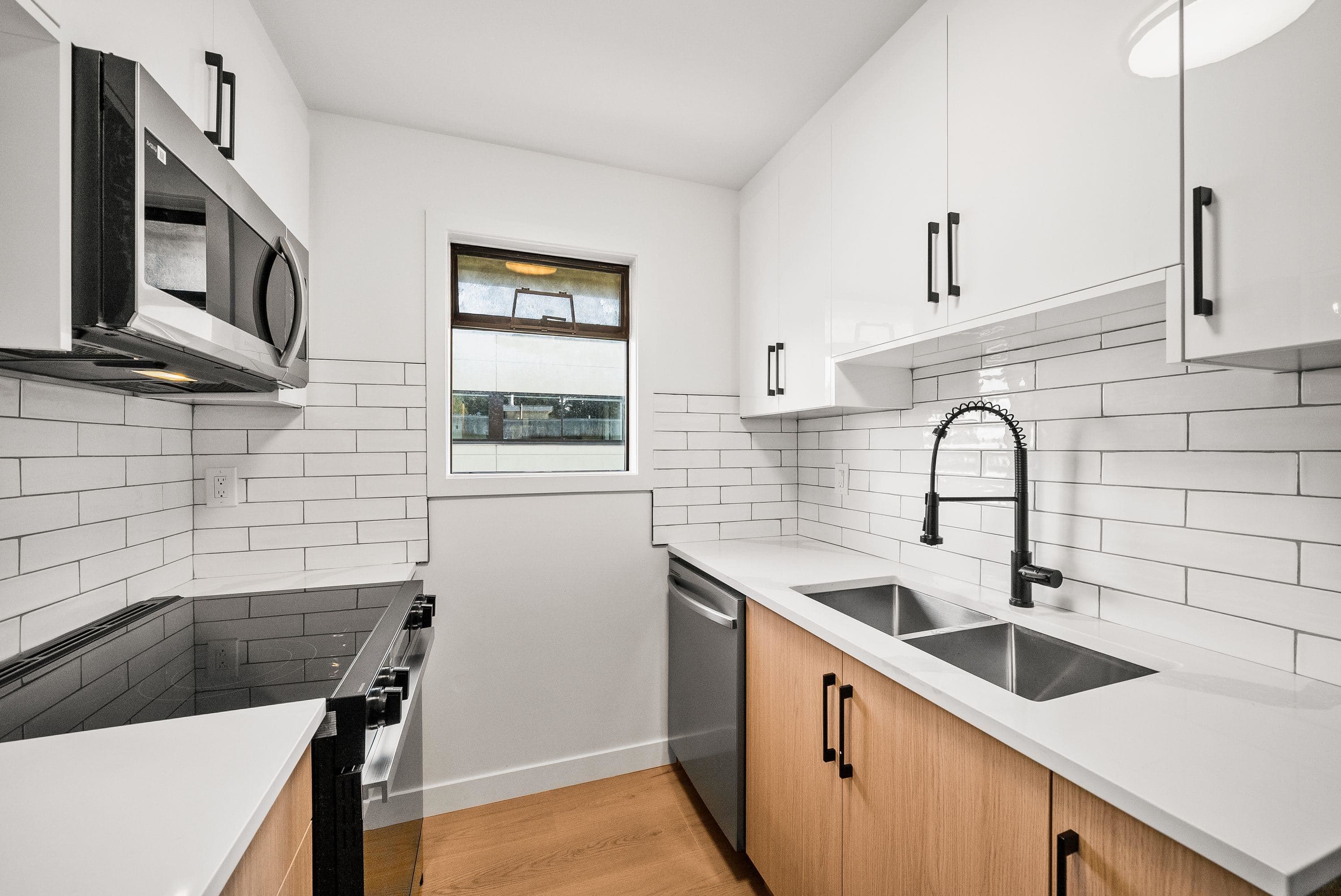 306 - 1526 George Street, White Rock, V4B 4A5 — photo 4