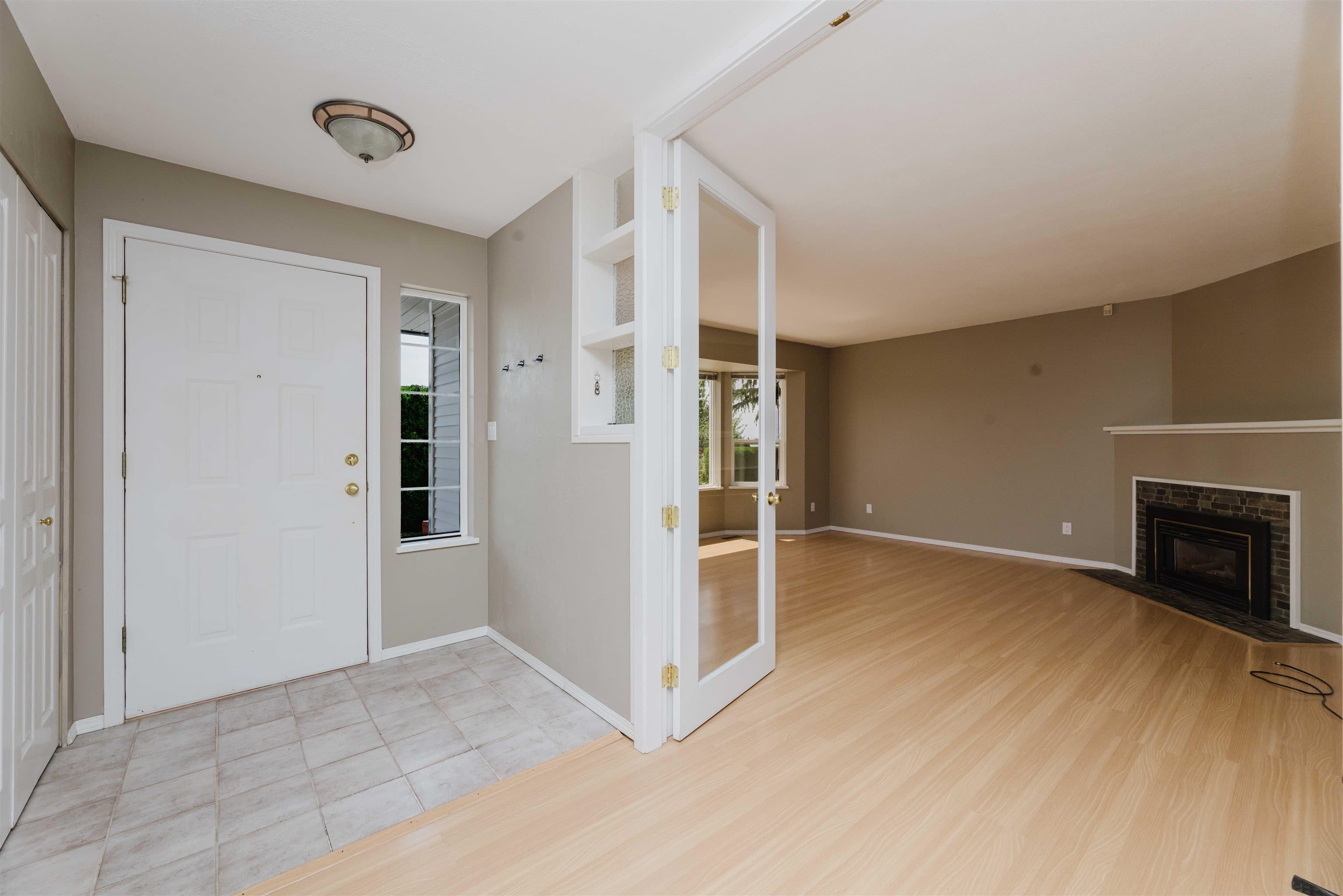 5078 Bay Road, Sechelt, V7Z 0E9 — photo 5
