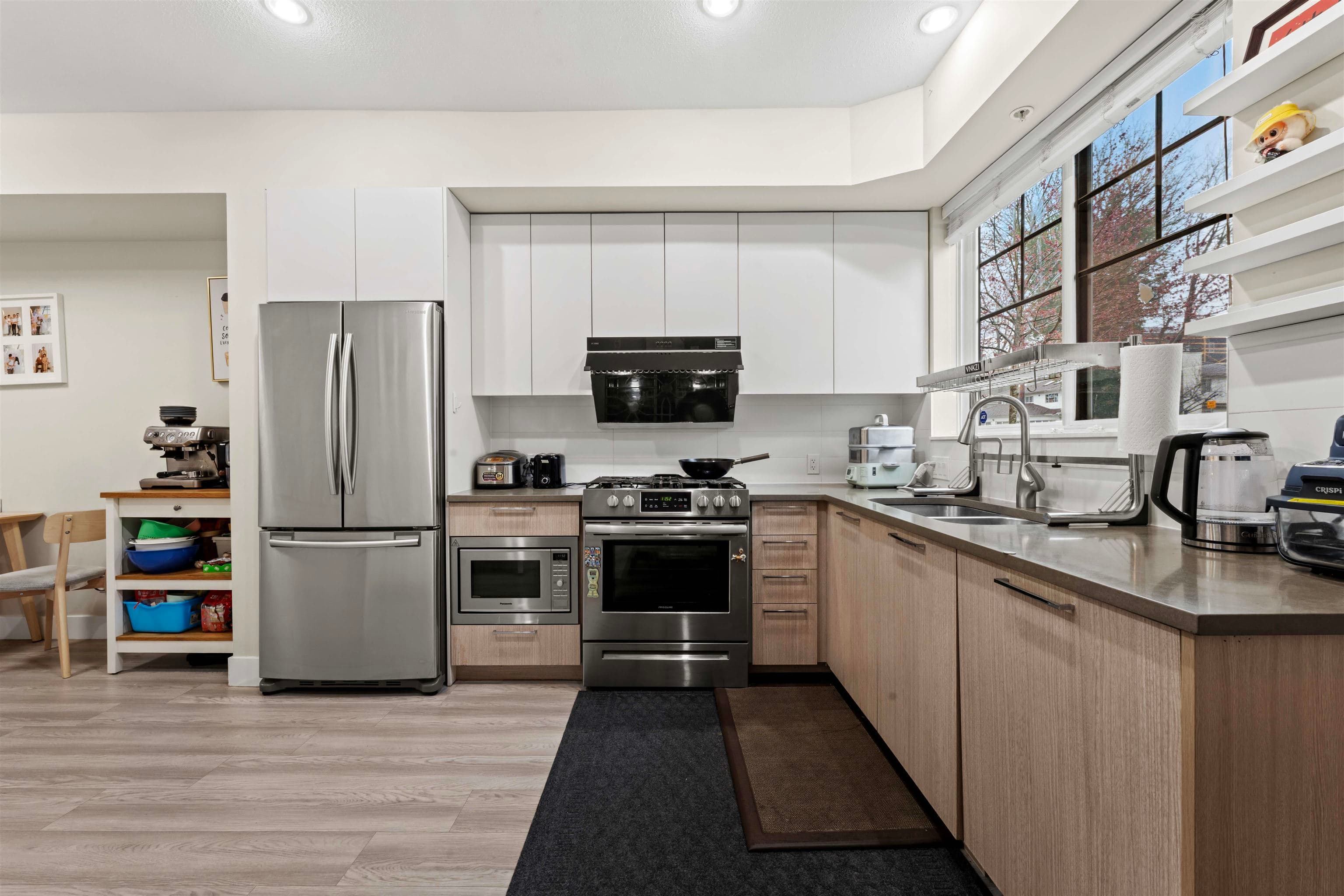 7 - 5132 Canada Way, Burnaby, V5E 0C3 — photo 2