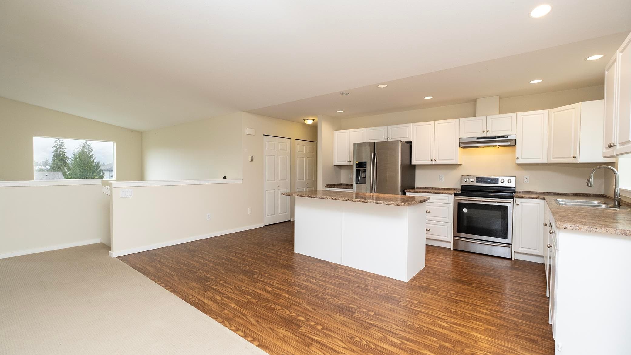 5839 Trail Avenue, Sechelt, V7Z 0L9 — photo 5