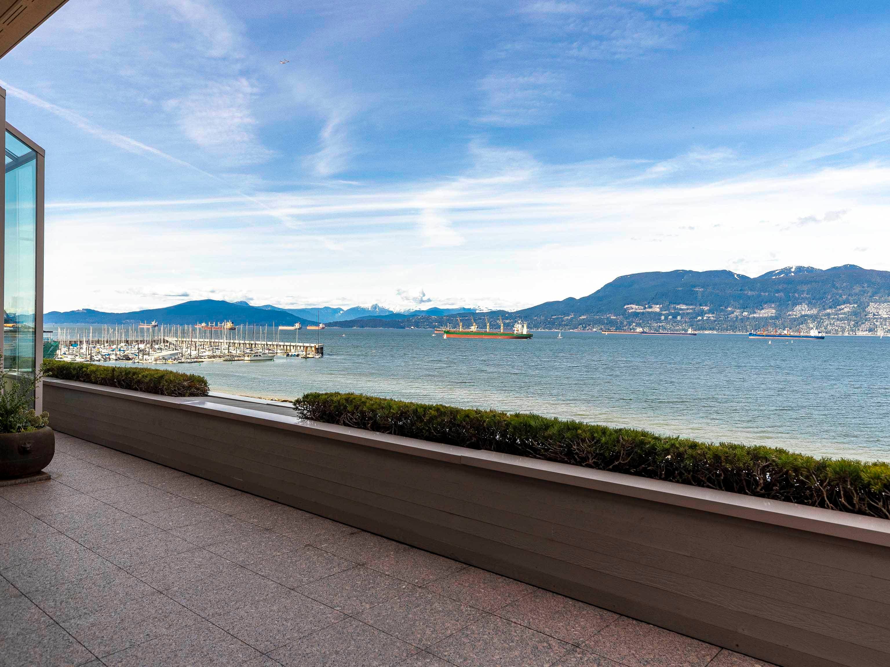 3513 Point Grey Road, Vancouver, V6R 1A7 — photo 2