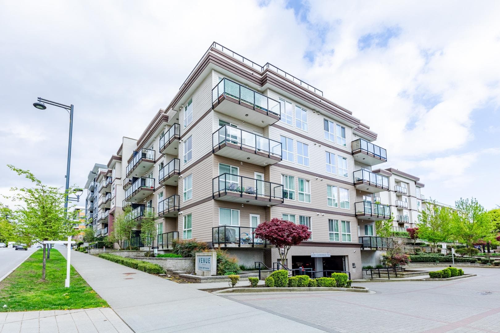 323 - 13768 108 Avenue, Surrey, V3T 0L9 — photo 5