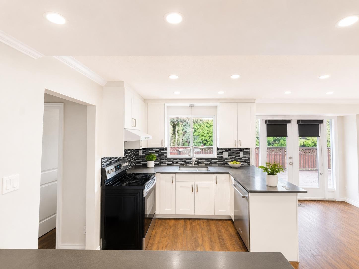 10860 Bromley Place, Richmond, V7A 4J6 — photo 5