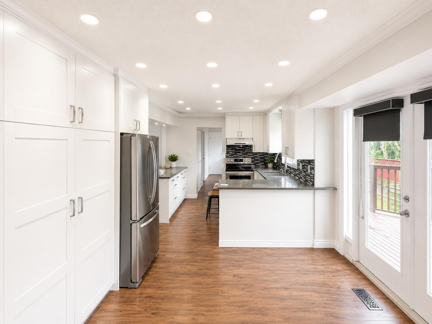 10860 Bromley Place, Richmond, V7A 4J6 — photo 4