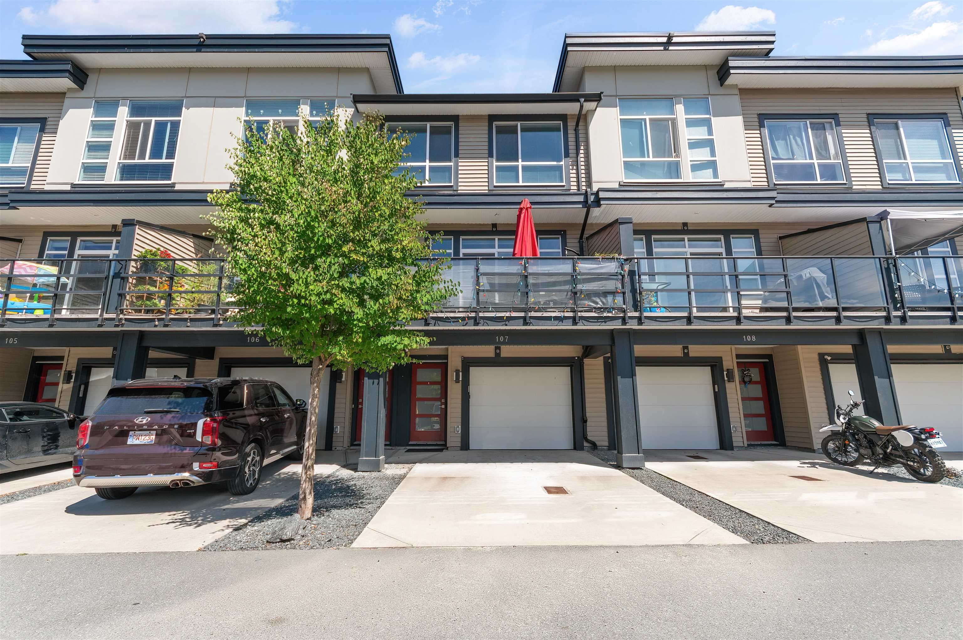 107 - 8413 Midtown Way, Chilliwack, V2P 0G7 — photo 2