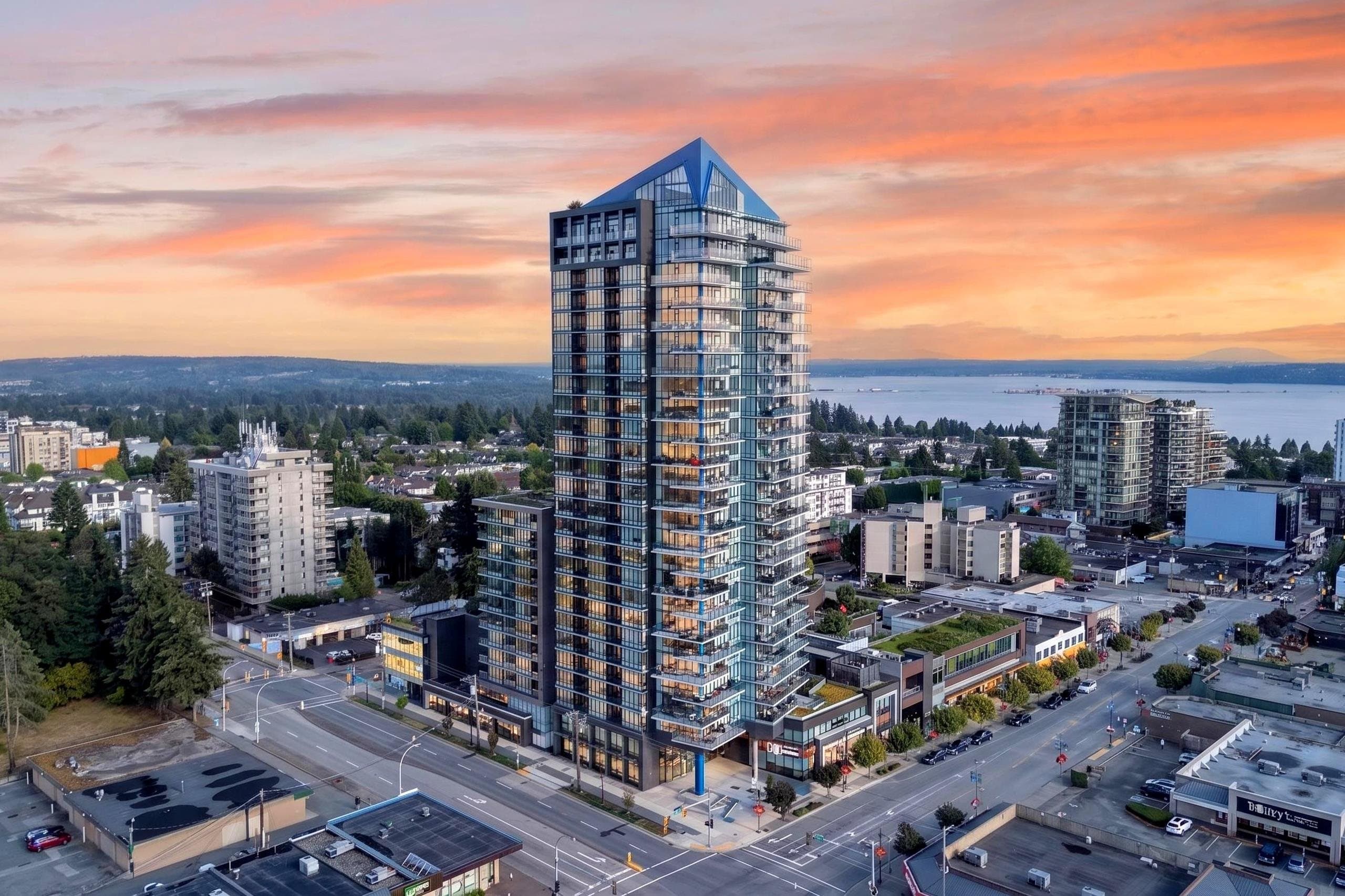 2404 - 1588 Johnston Road, White Rock