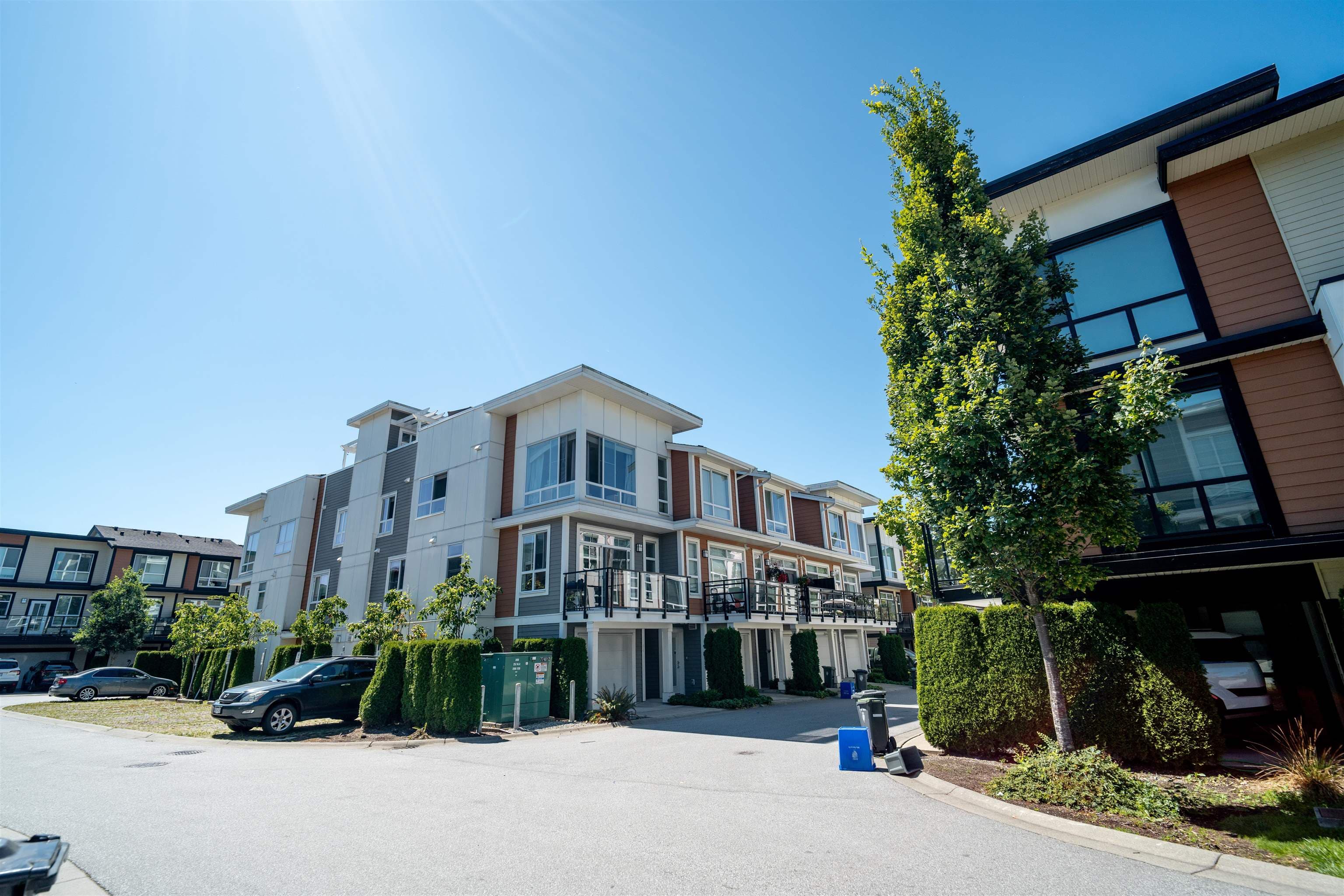 64 - 20857 77a Avenue, Langley, V2Y 0W7 — photo 1
