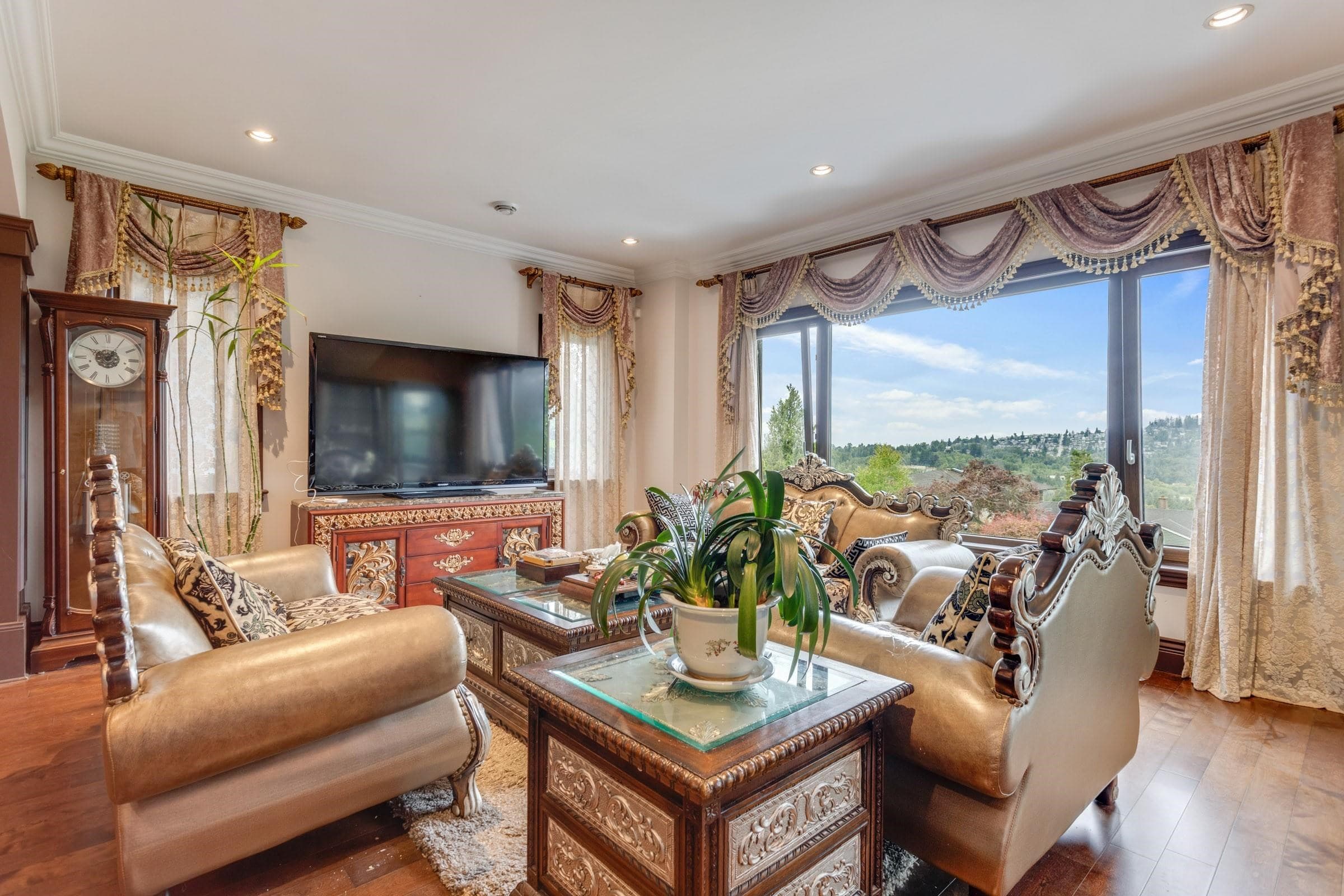 7282 Ridge Drive, Burnaby, V5A 1B5 — photo 4