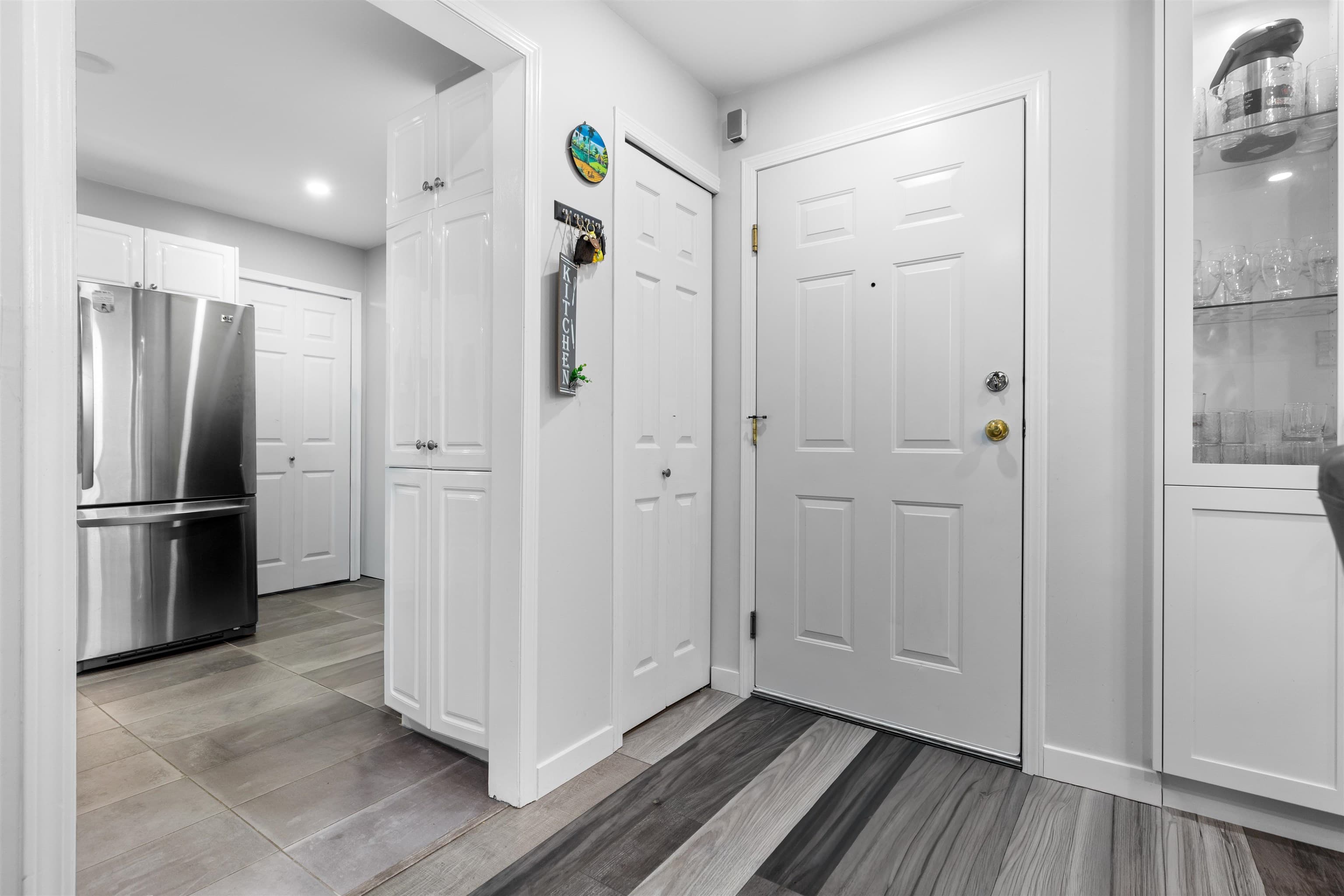 105 - 12125 75a Avenue, Surrey, V3W 1B9 — photo 4