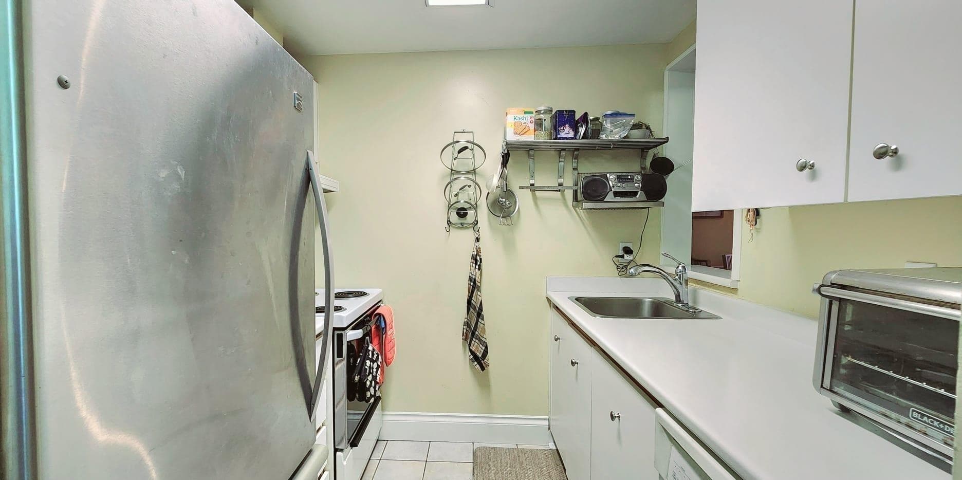 208 - 811 Helmcken Street, Vancouver, V6Z 1B1 — photo 4