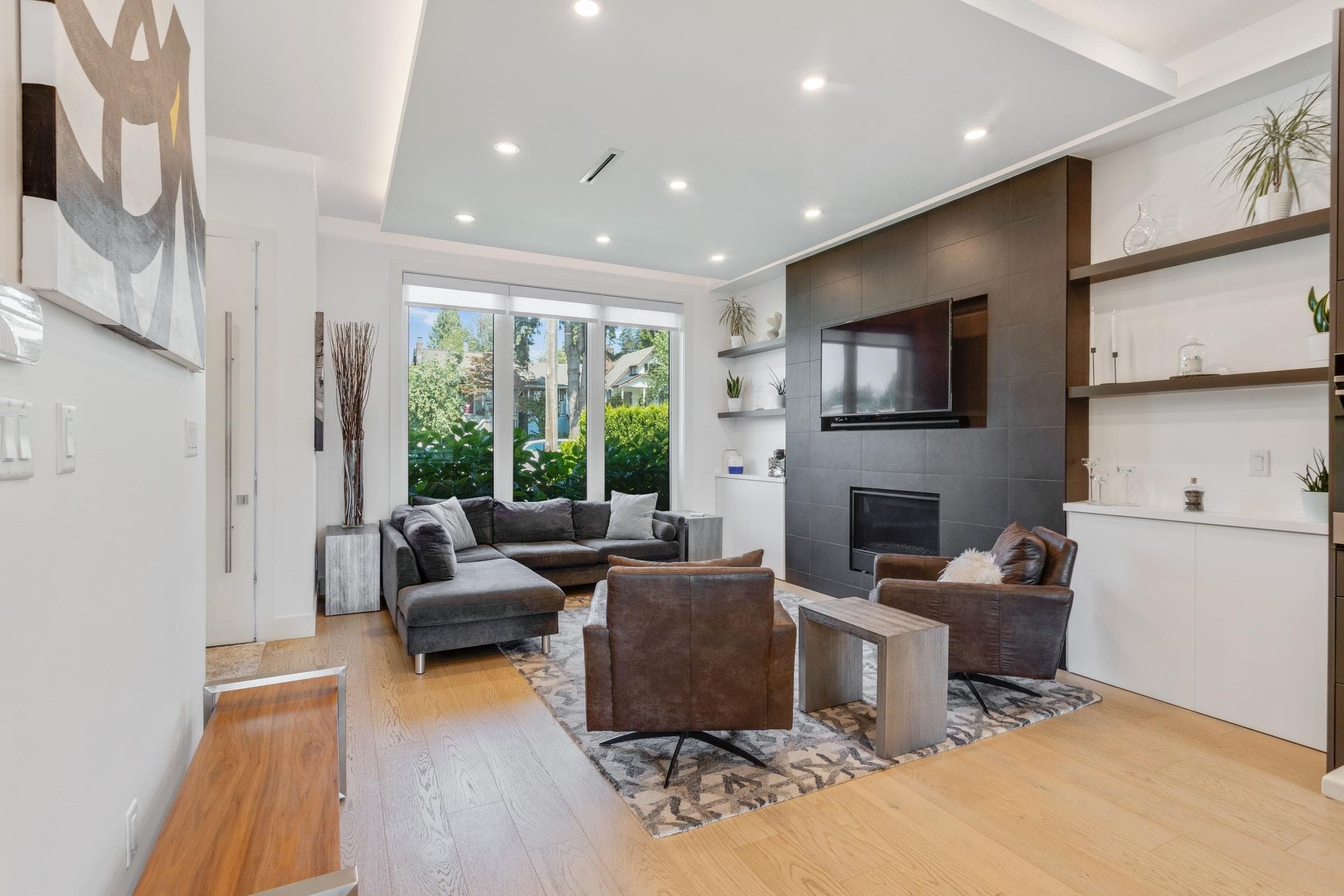 609 E 4th Street, North Vancouver, V7L 1J9 — photo 3