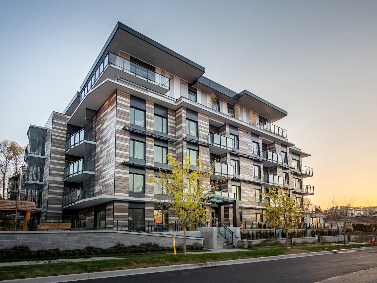 302 - 488 W 58th Avenue, Vancouver, V5X 1V5 — photo 1