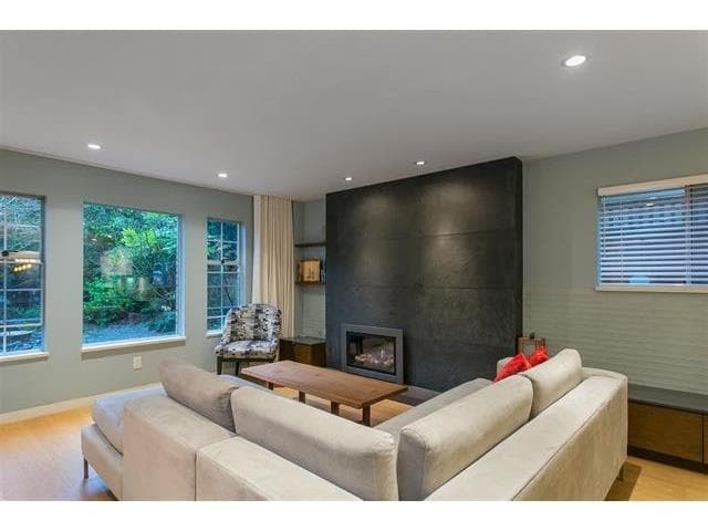 Ground Floor - 4533 W 16th Ave, Vancouver