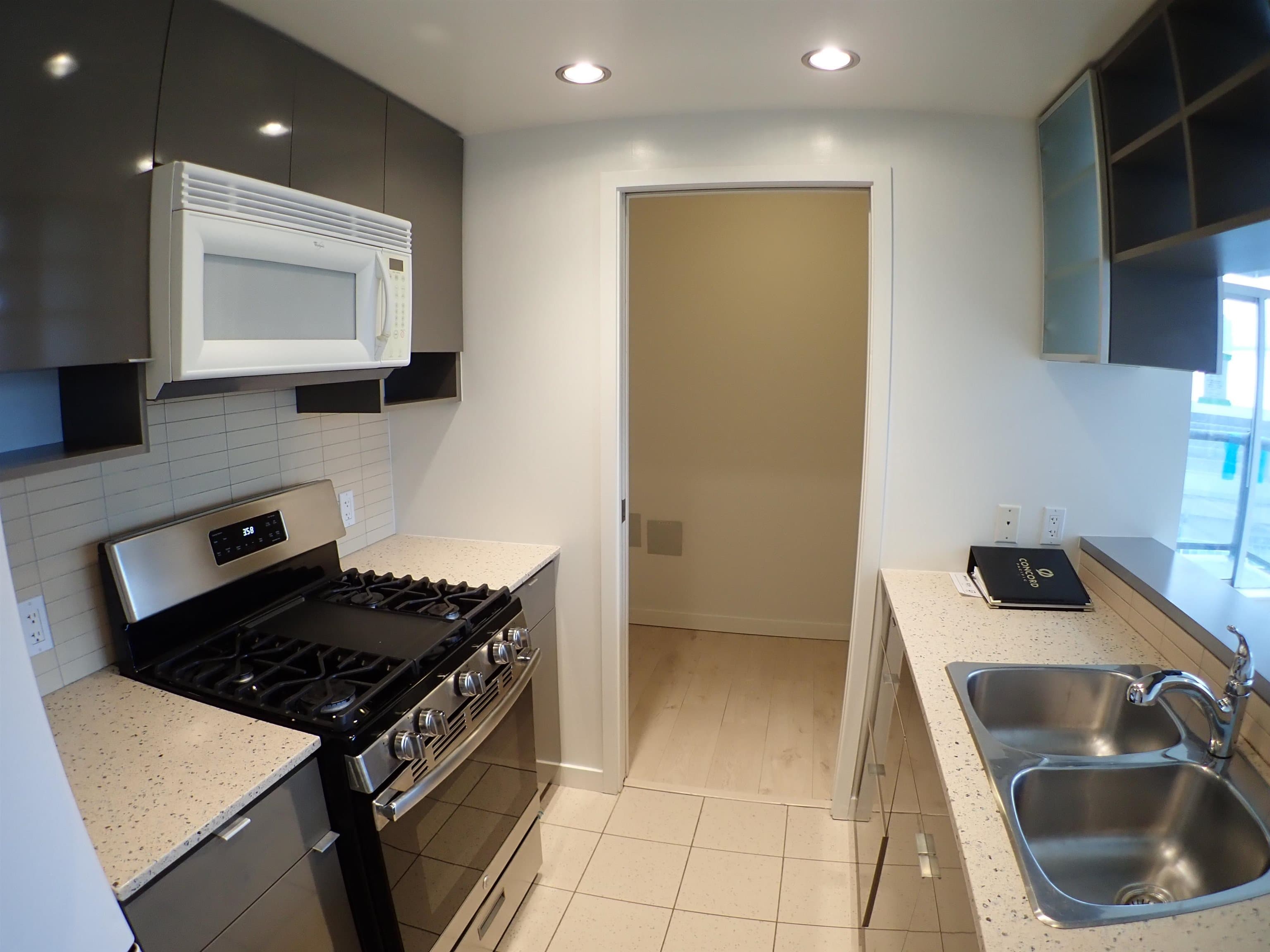 2205 - 928 Beatty Street, Vancouver, V6Z 3G6 — photo 2