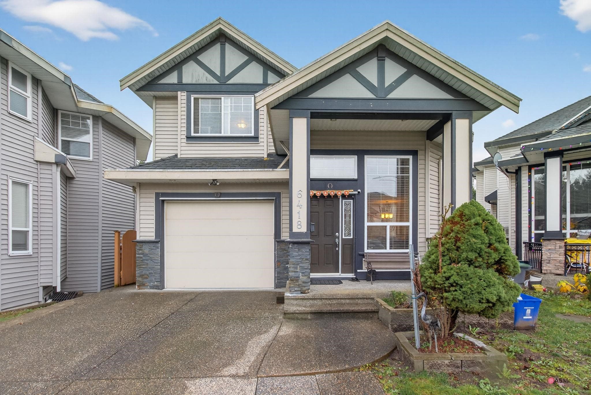 6418 137a Street, Surrey, V3W 1S6 — photo 1