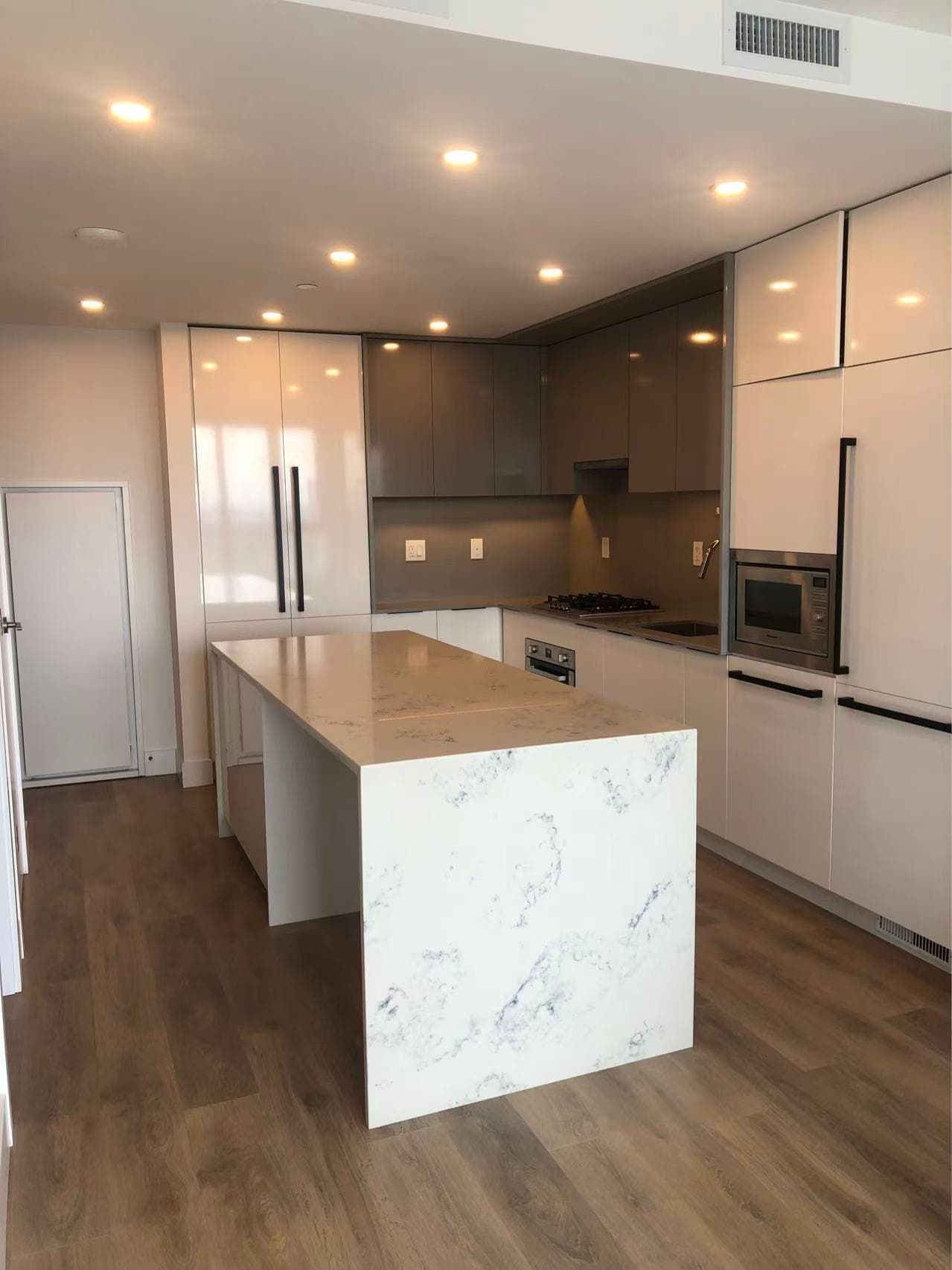 4711 Hazel Street, Burnaby, V5H 0J9 — photo 2