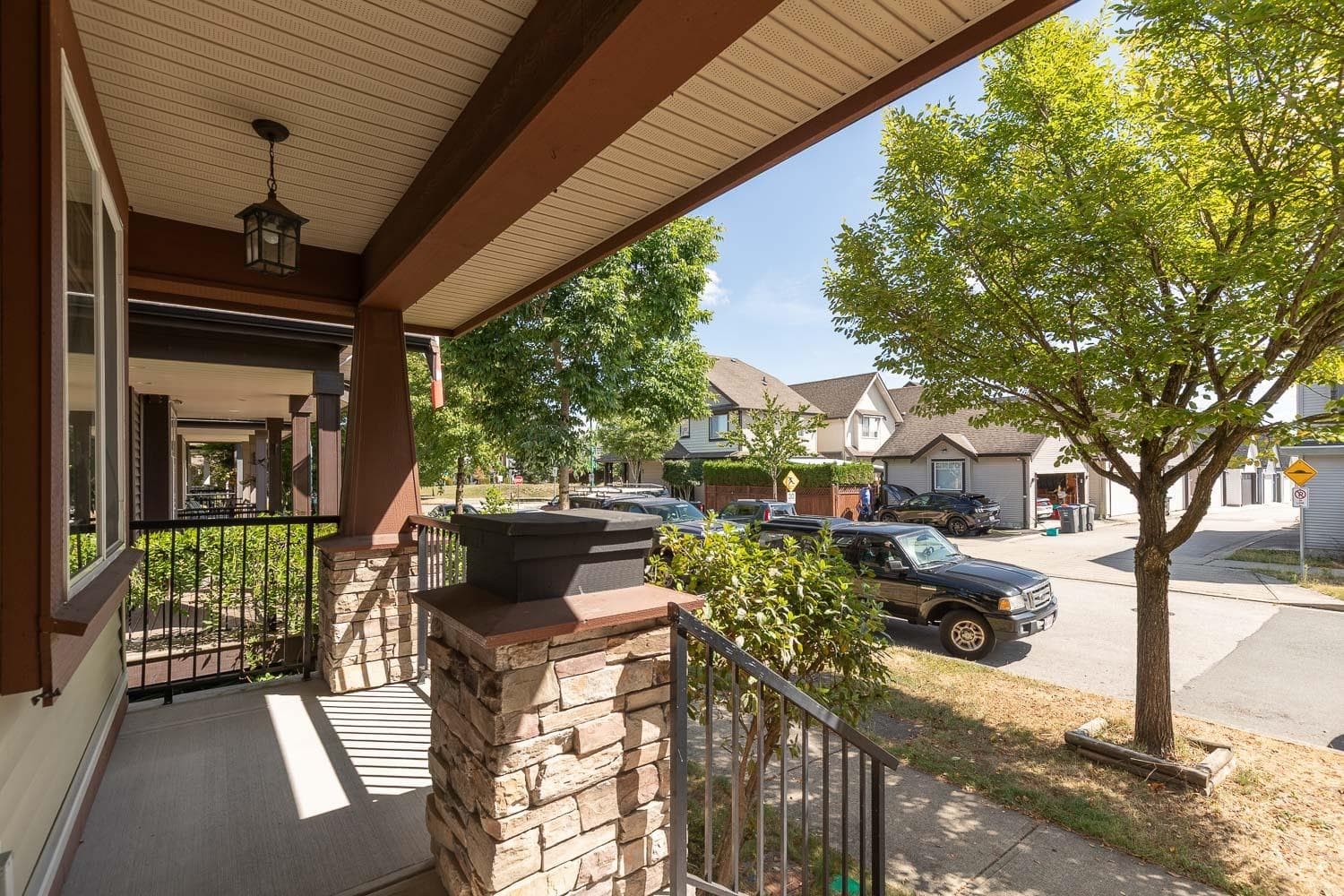 7273 192a Street, Surrey, V4N 5Y3 — photo 3