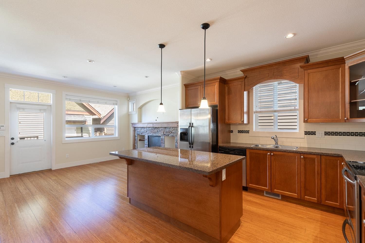 7273 192a Street, Surrey, V4N 5Y3 — photo 5