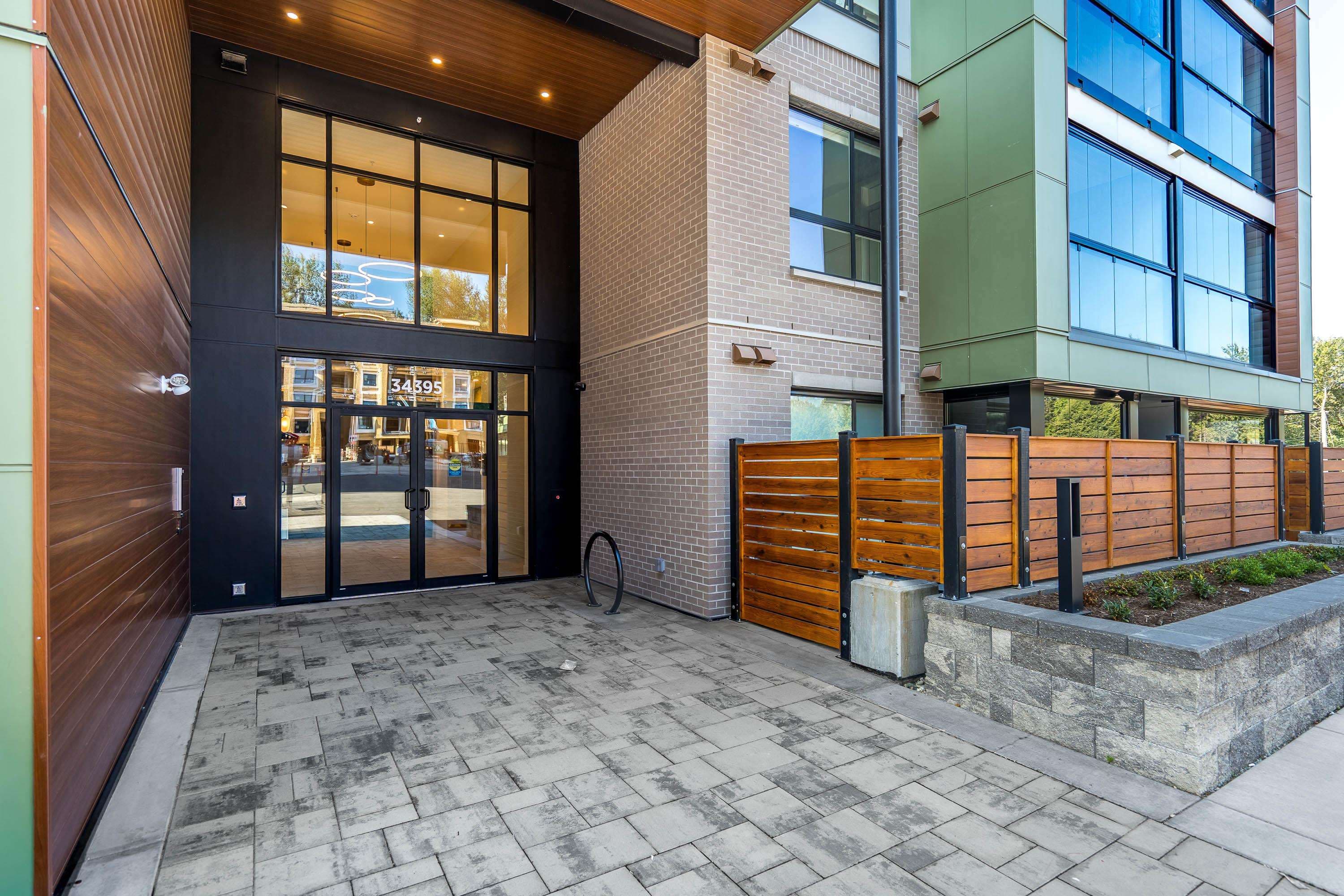 205 - 34395 Gladys Avenue, Abbotsford, V2S 0R4 — photo 2