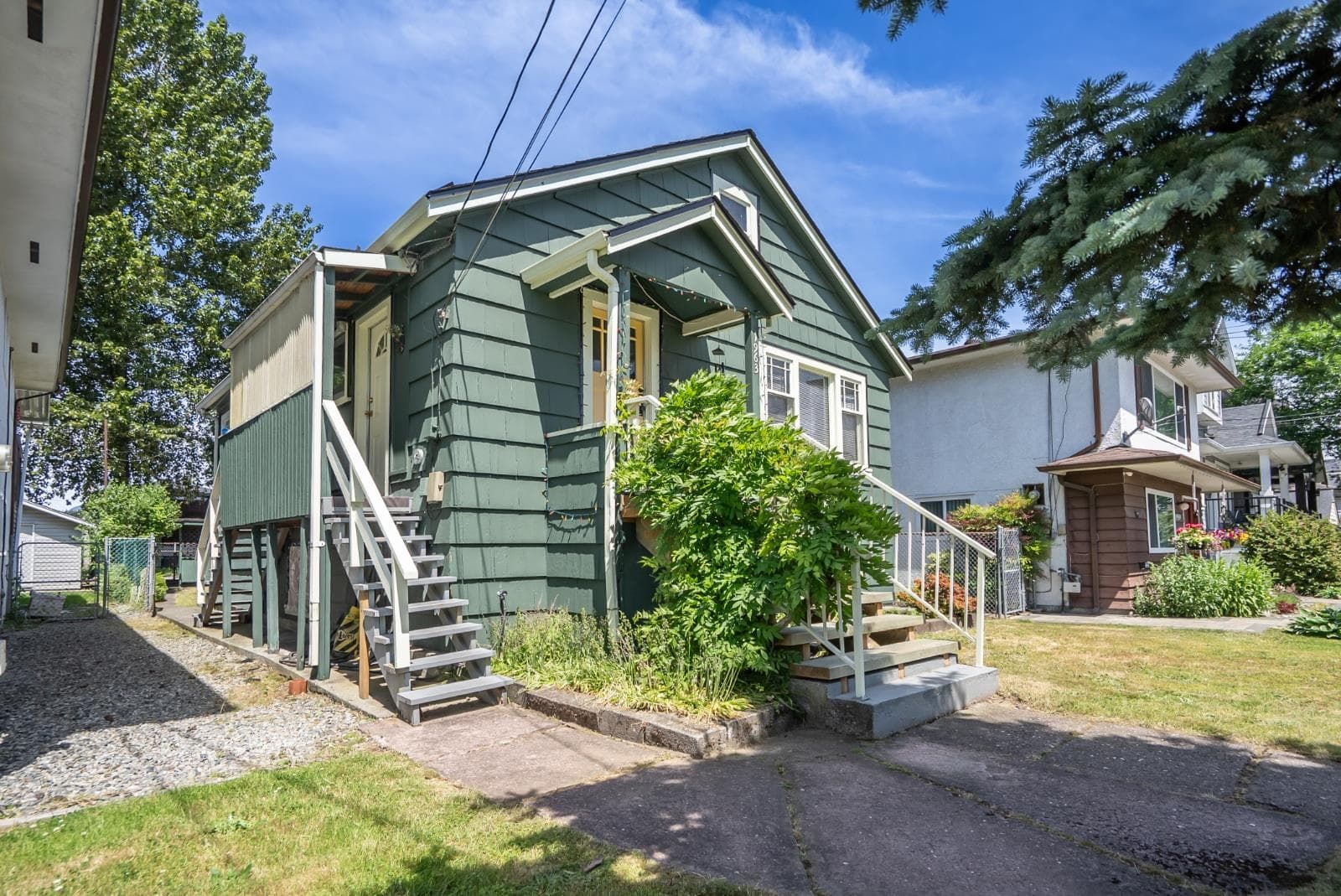 1963 Fraser Avenue, Port Coquitlam, V3B 1N4 — photo 3