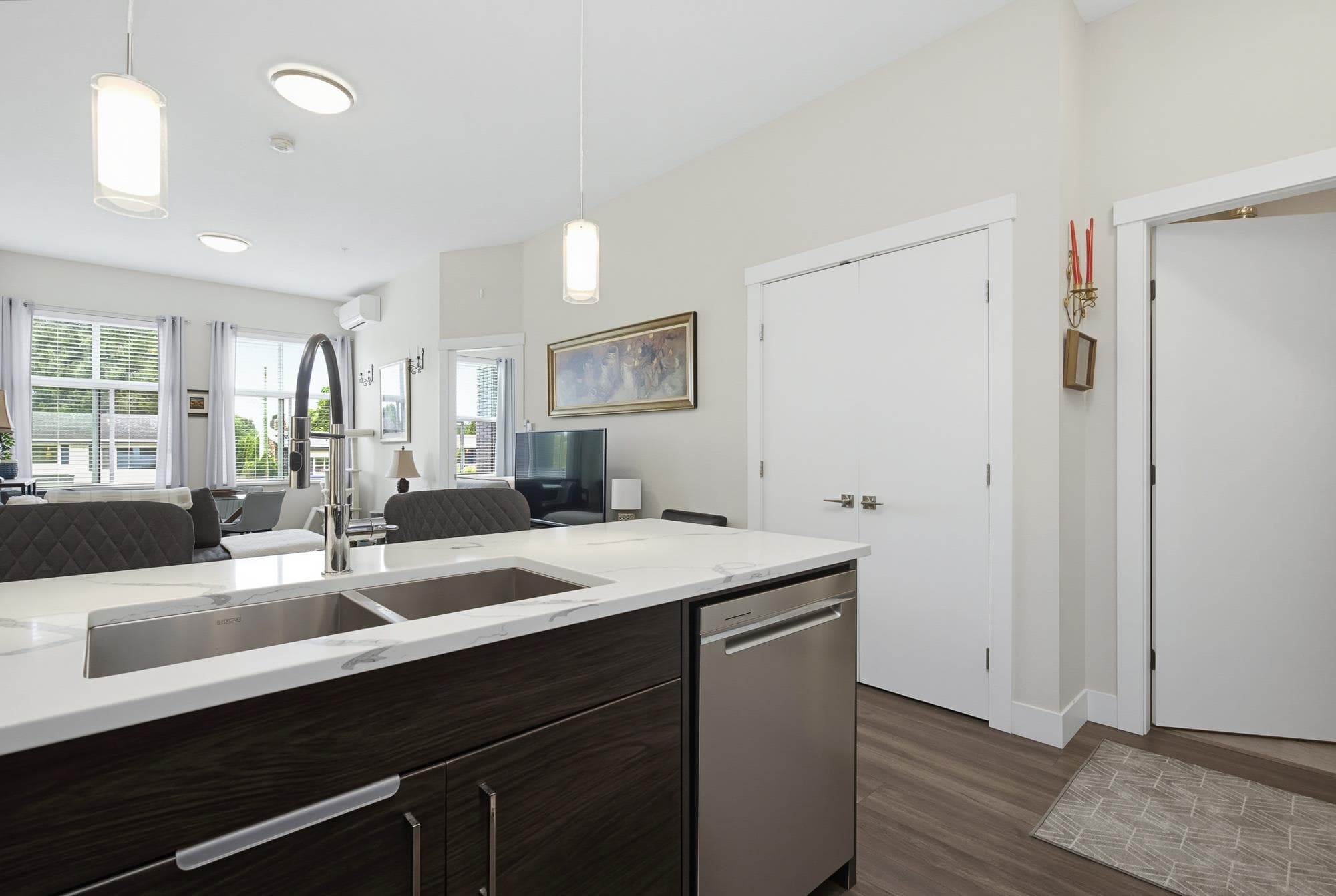 210 - 2120 Gladwin Road, Abbotsford, V2S 0L7 — photo 2